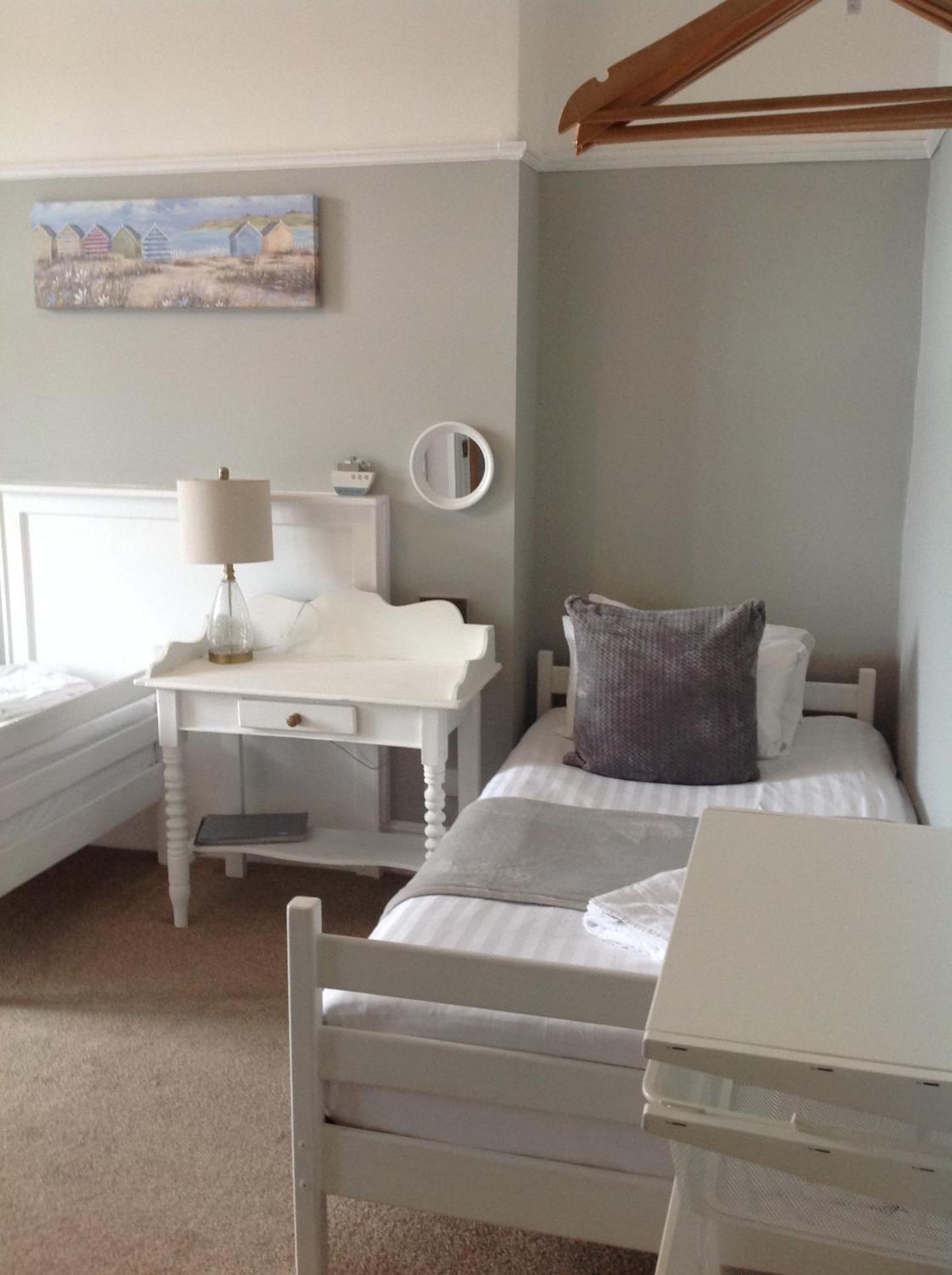 Standard Twin Room photo 2