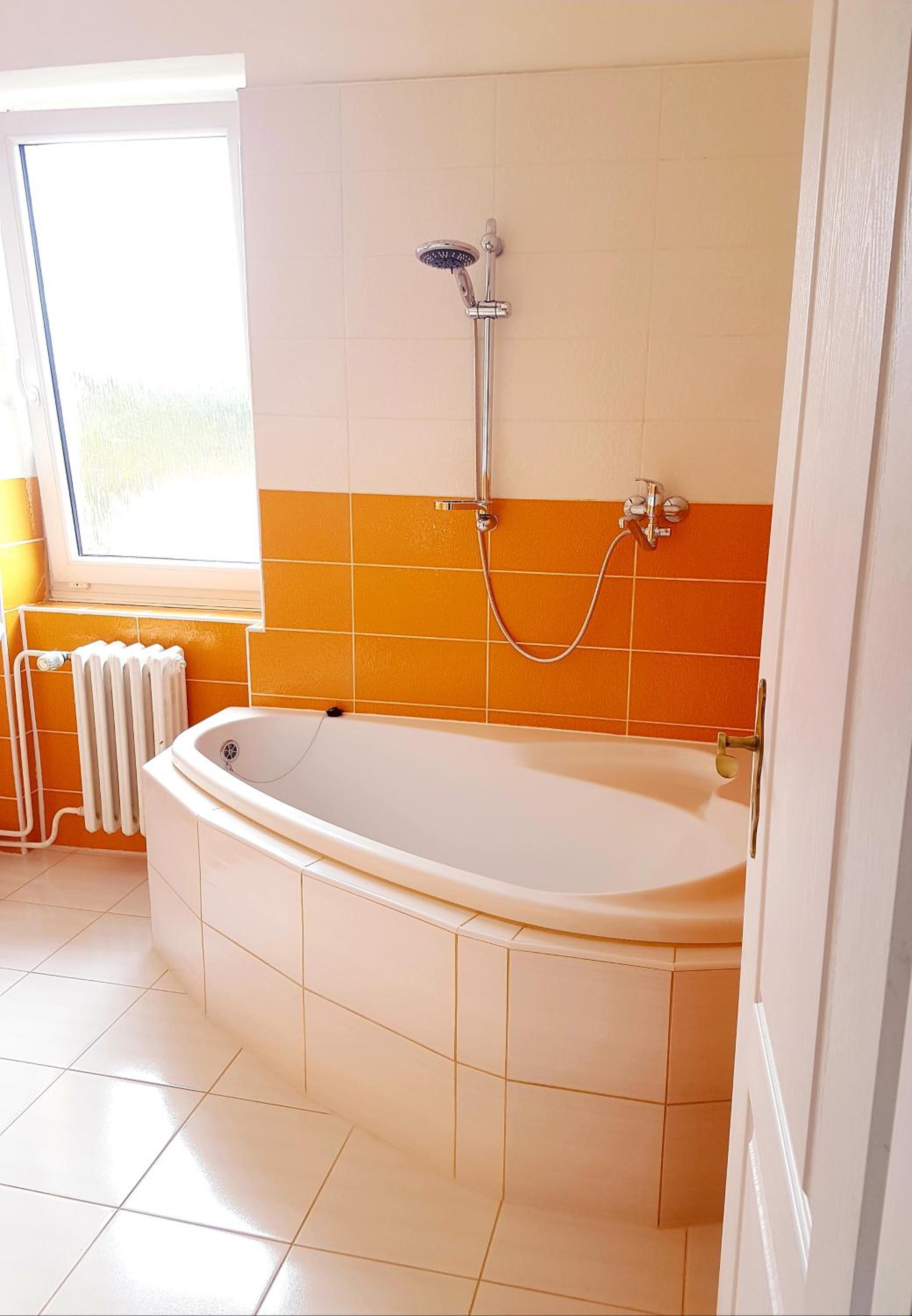 Deluxe Double or Twin Room - Photo 6