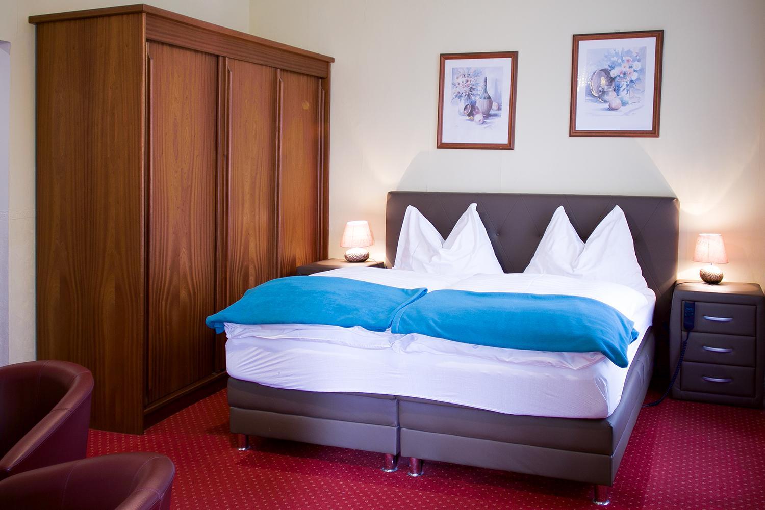 Double Room - Photo 14