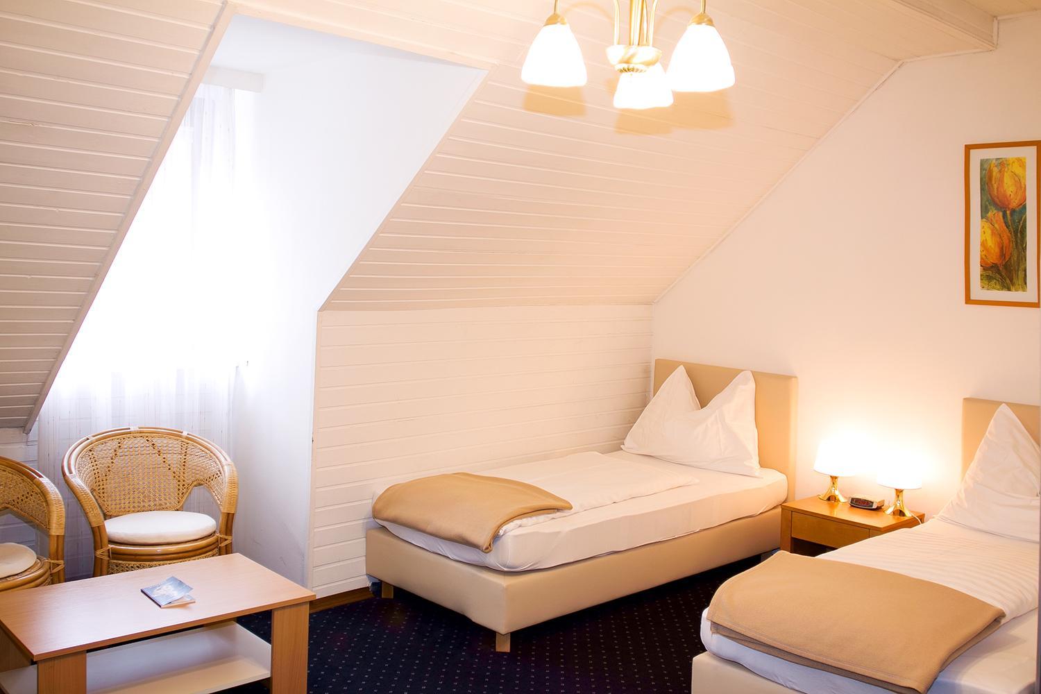 Double Room - Photo 15
