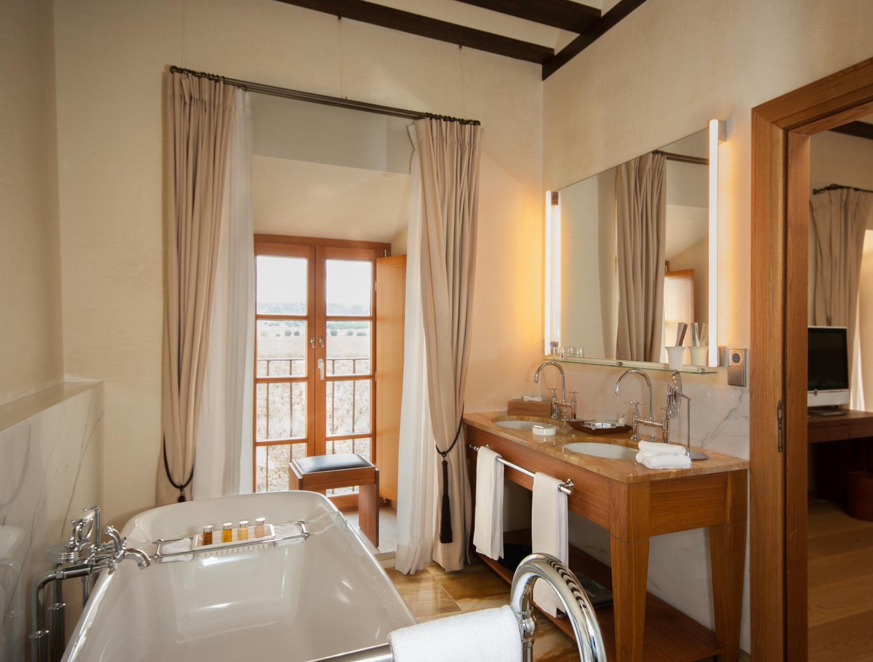 Suite de Dos Dormitorios con Acceso al Spa photo