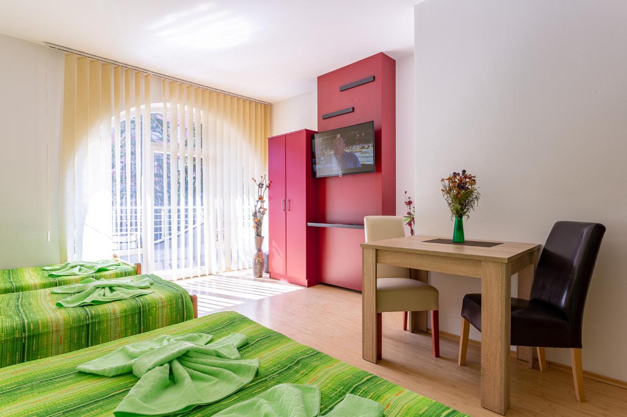 Superior Quadruple Room photo 2