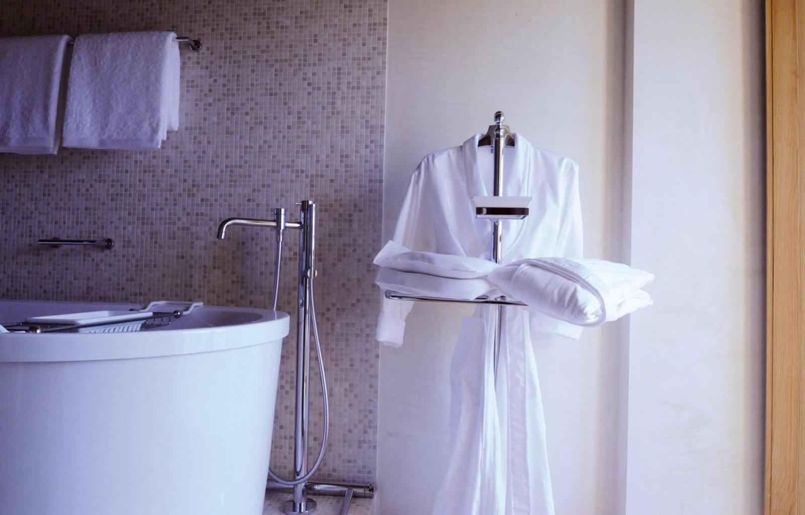 Classic Double Room with Spa Access photo 2