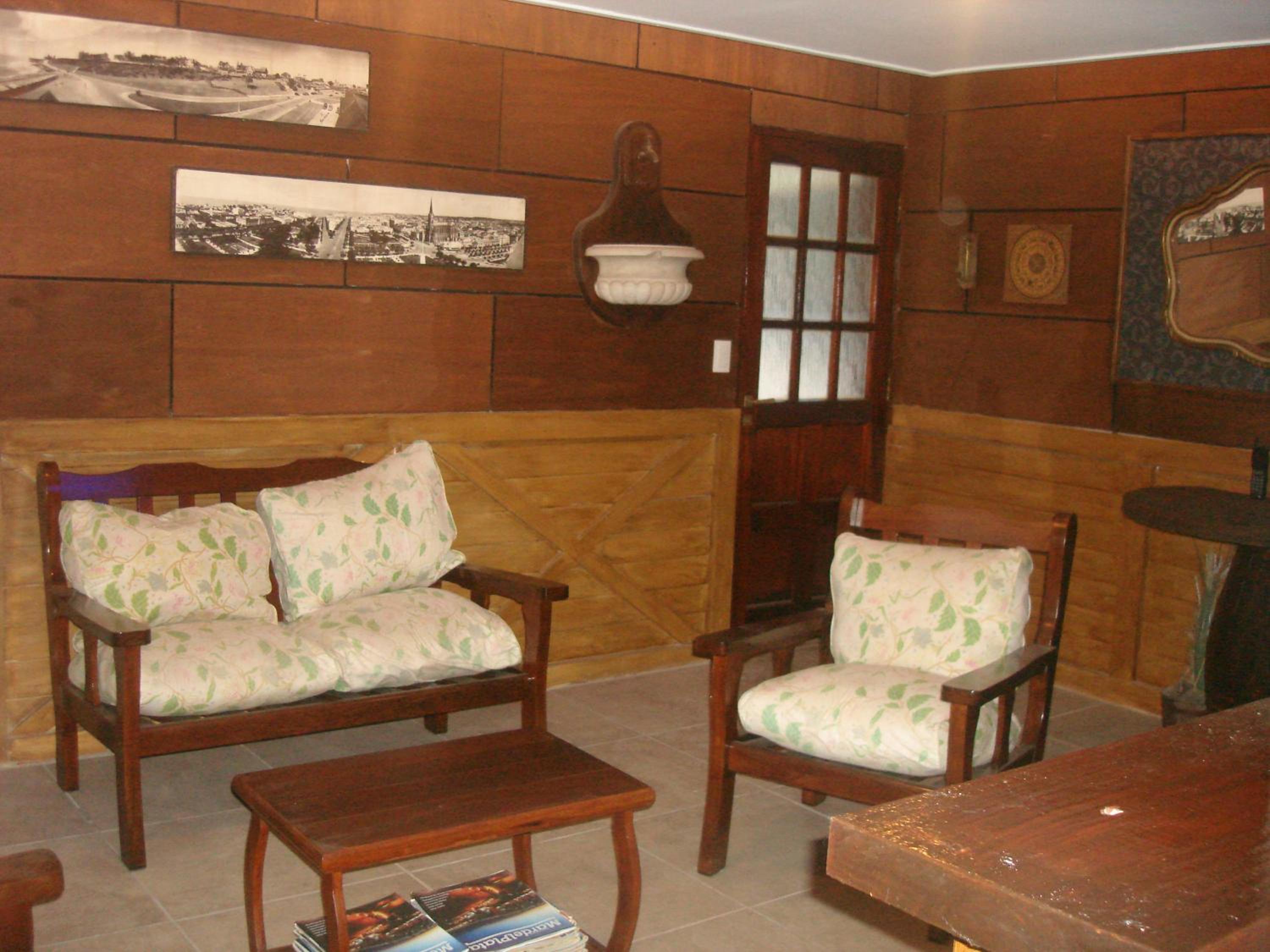 Apartment (6 Adults)