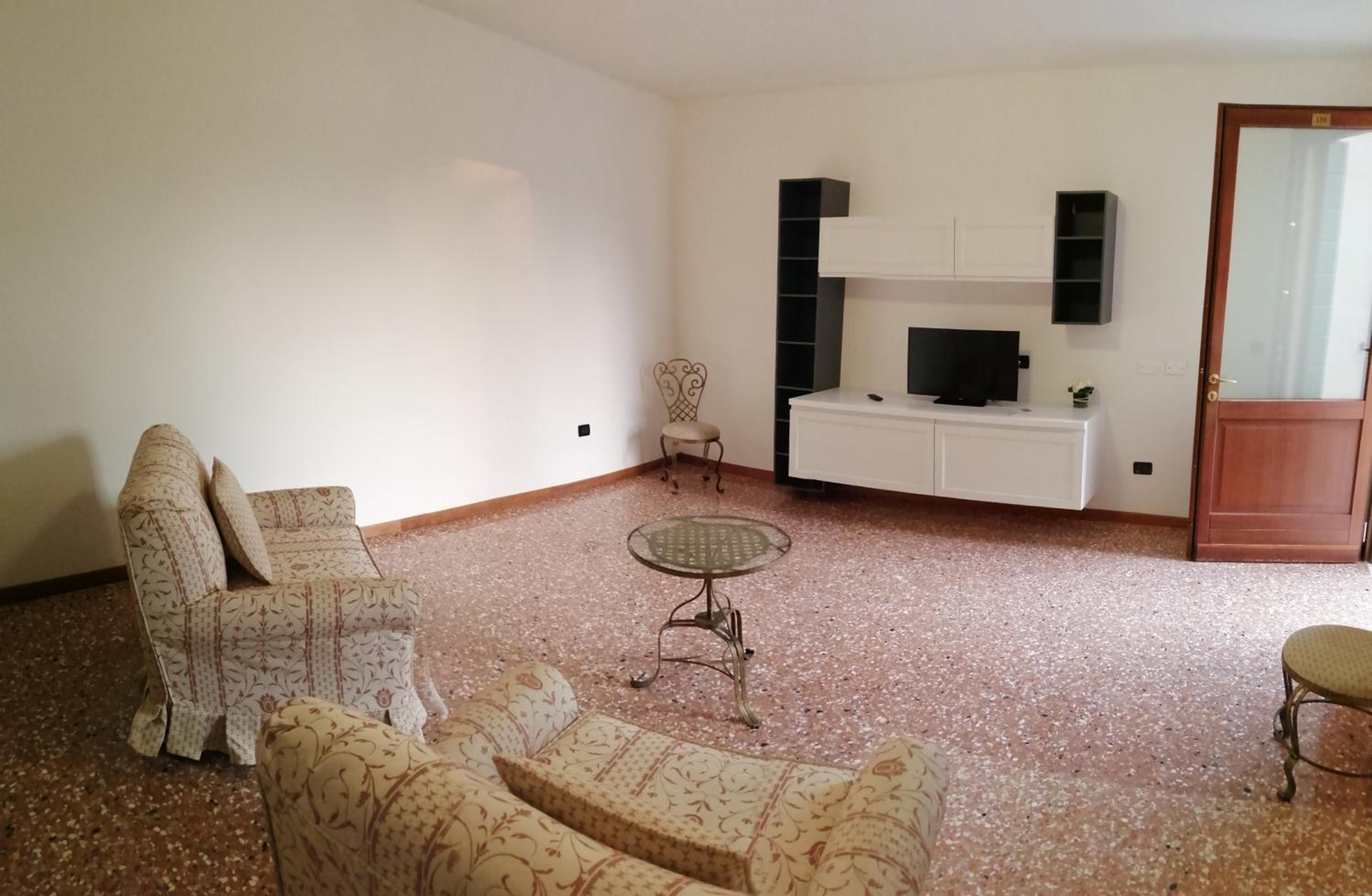 Deluxe Suite - Photo 1