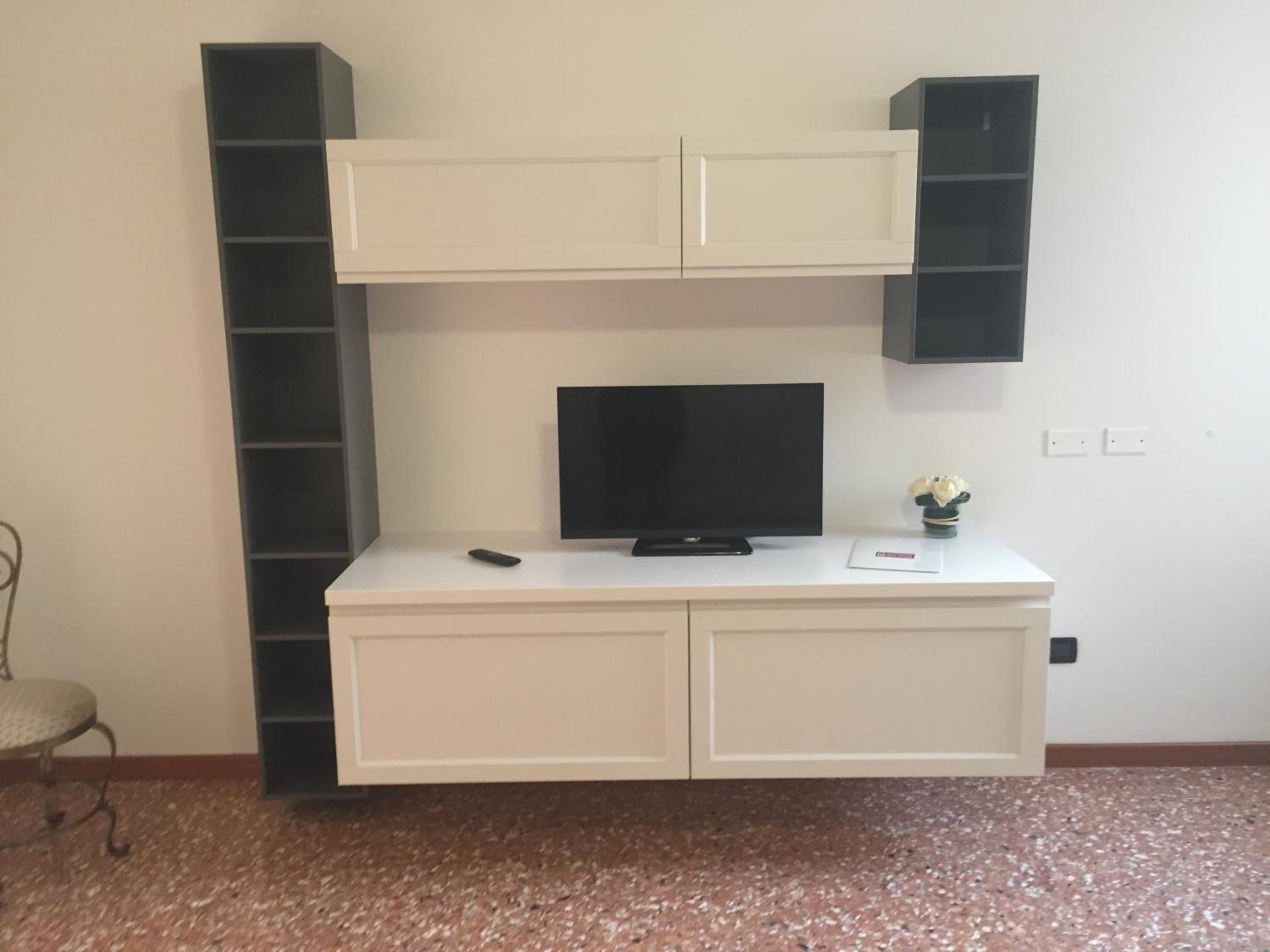 Deluxe Suite - Photo 6