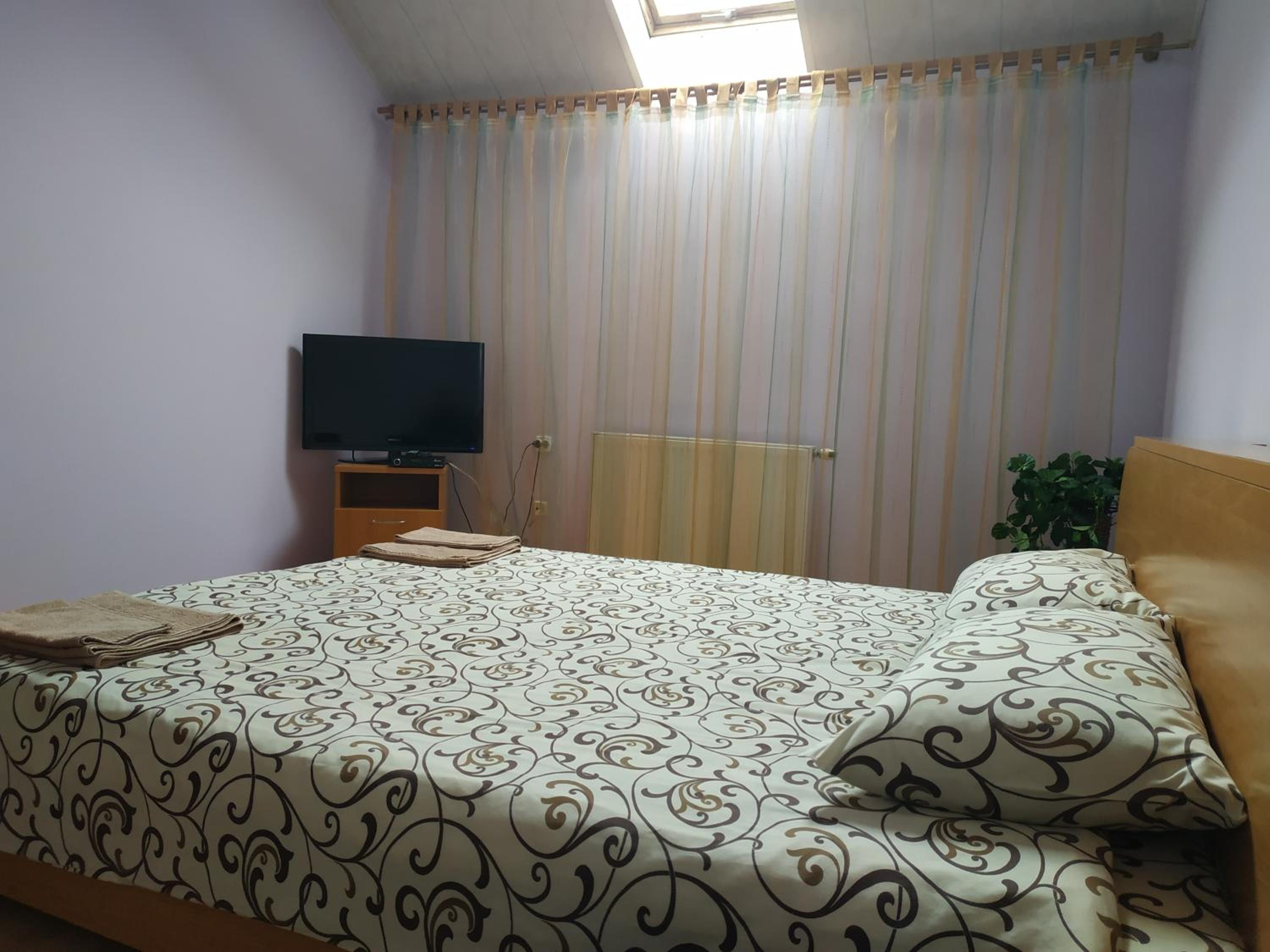 Large Double Room photo 2