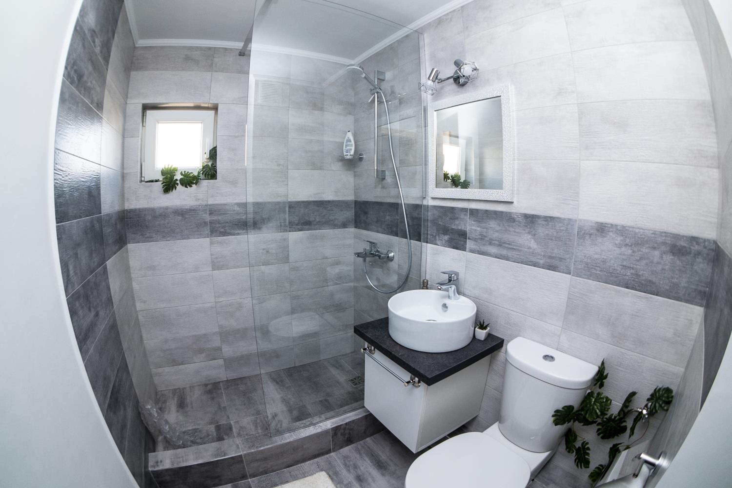 One-Bedroom Apartment - Photo 15