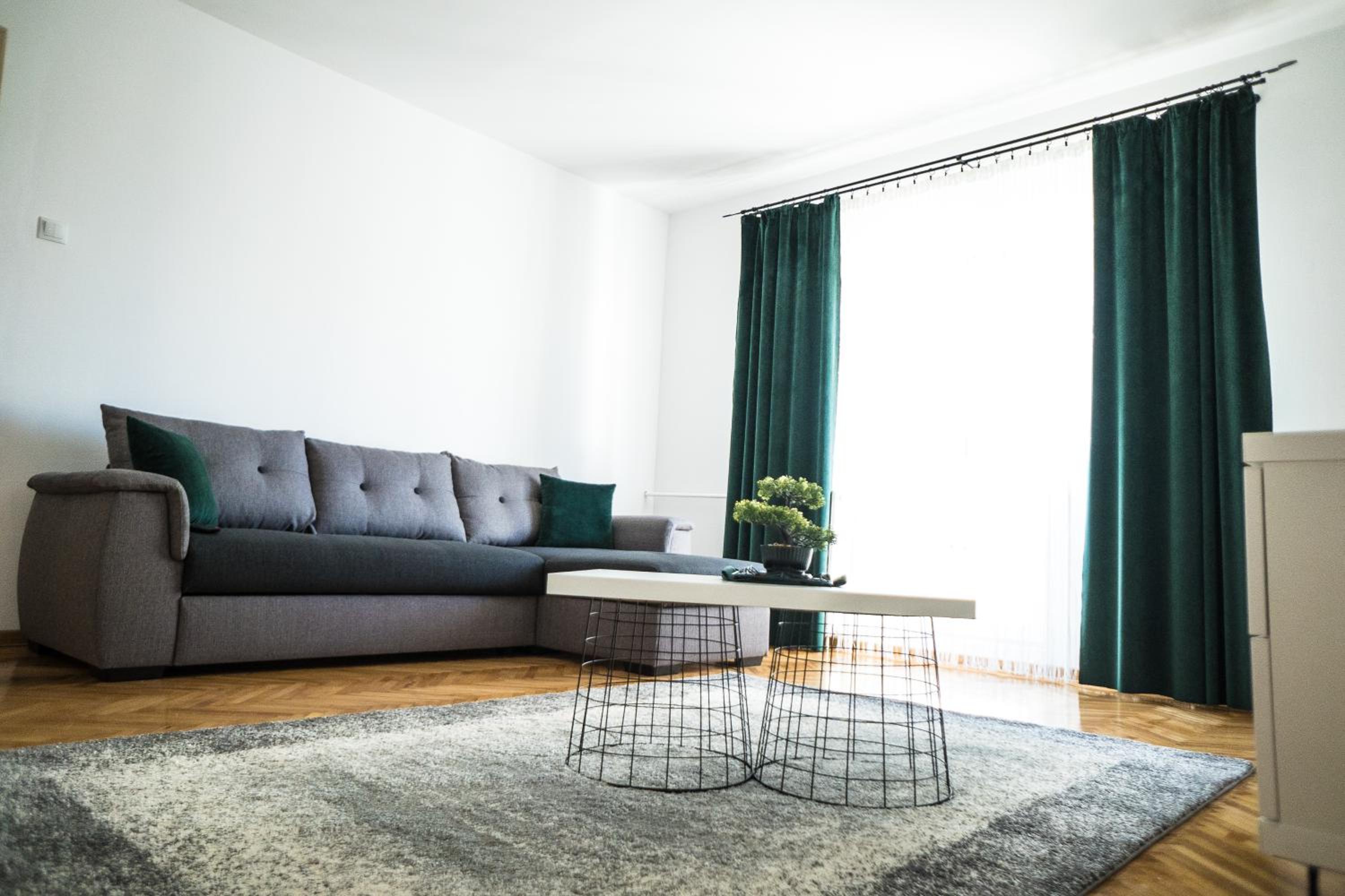 One-Bedroom Apartment - Photo 13