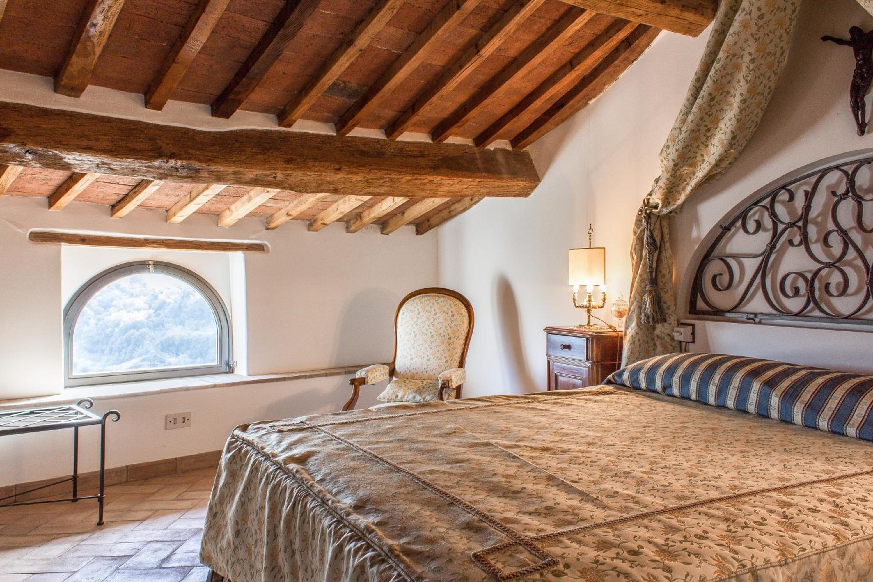 Deluxe Double Room With Bath photo 3
