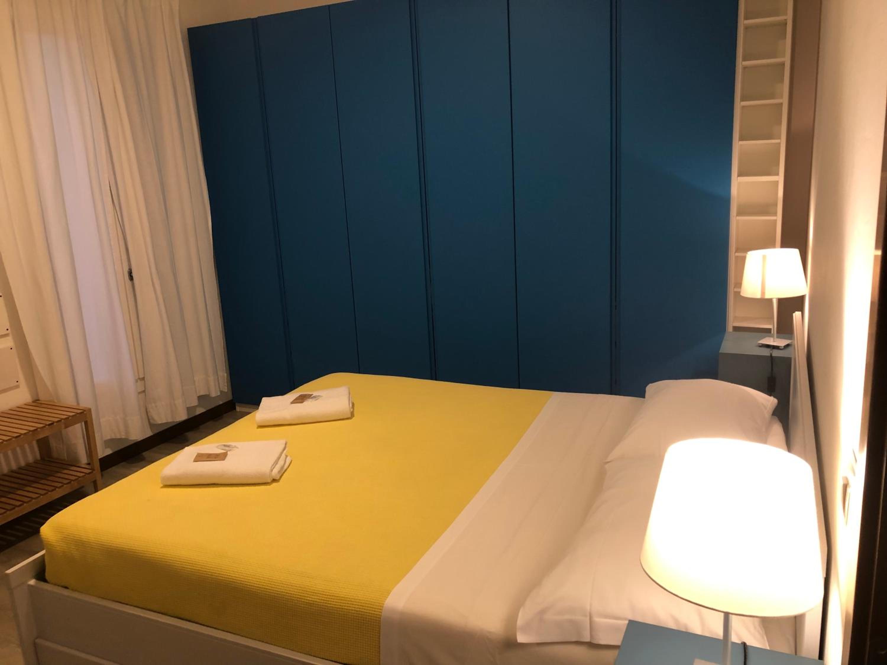 Standard Double Room with Shared Bathroom photo 3