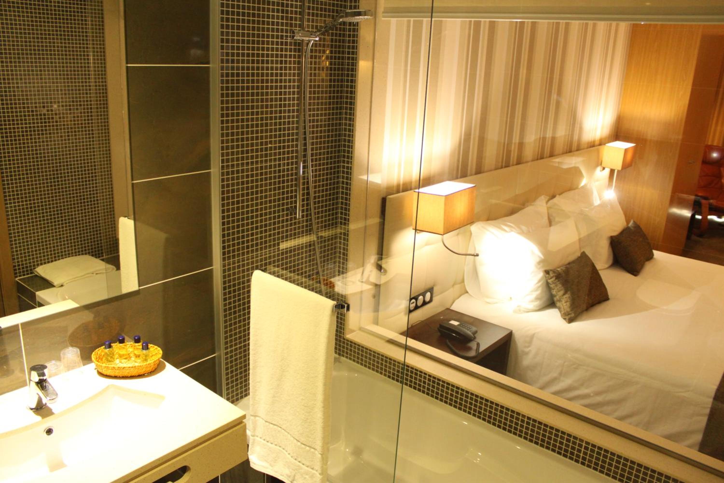 Superior Suite with countryside view - Photo 5