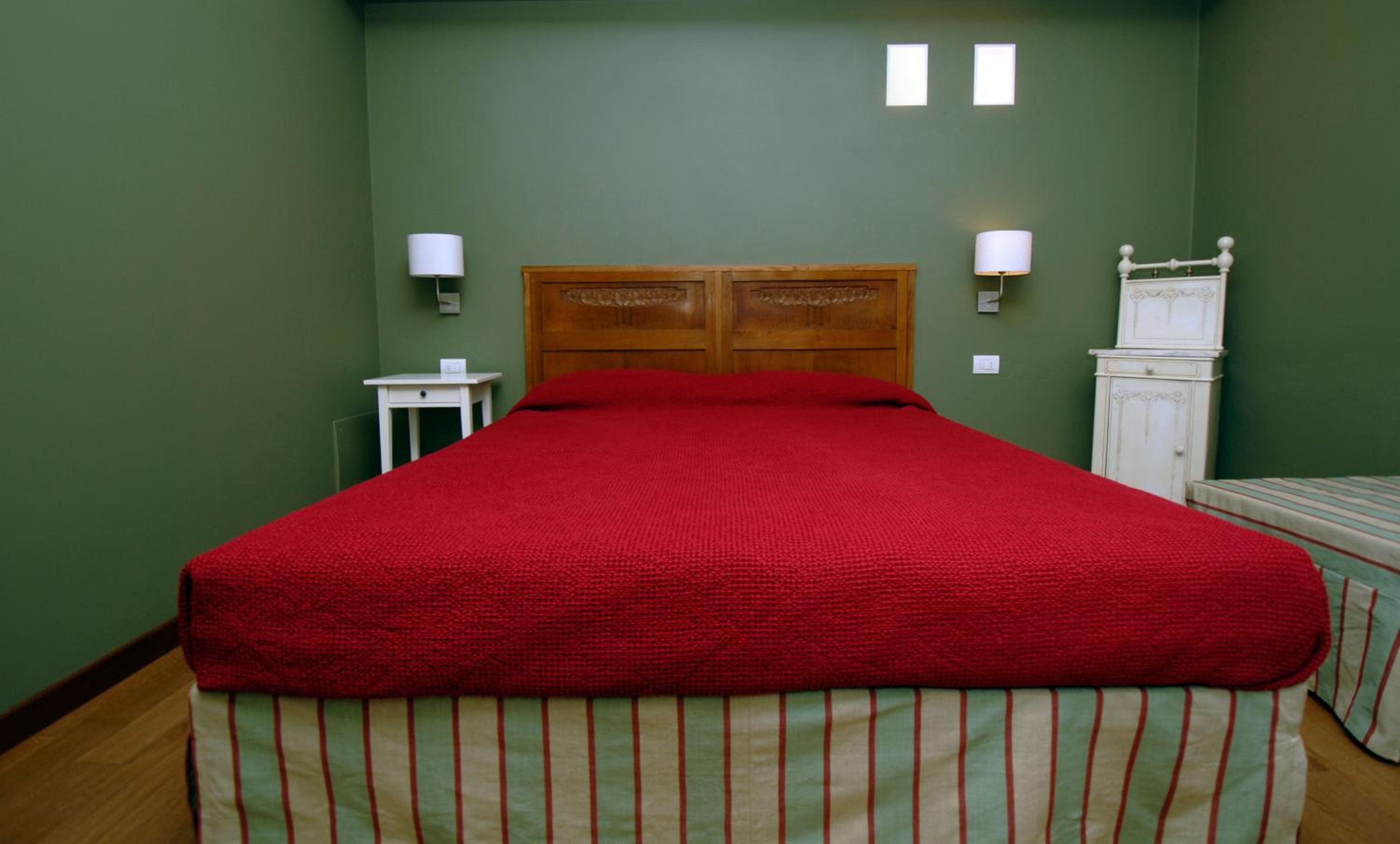 Double Room - Photo 4