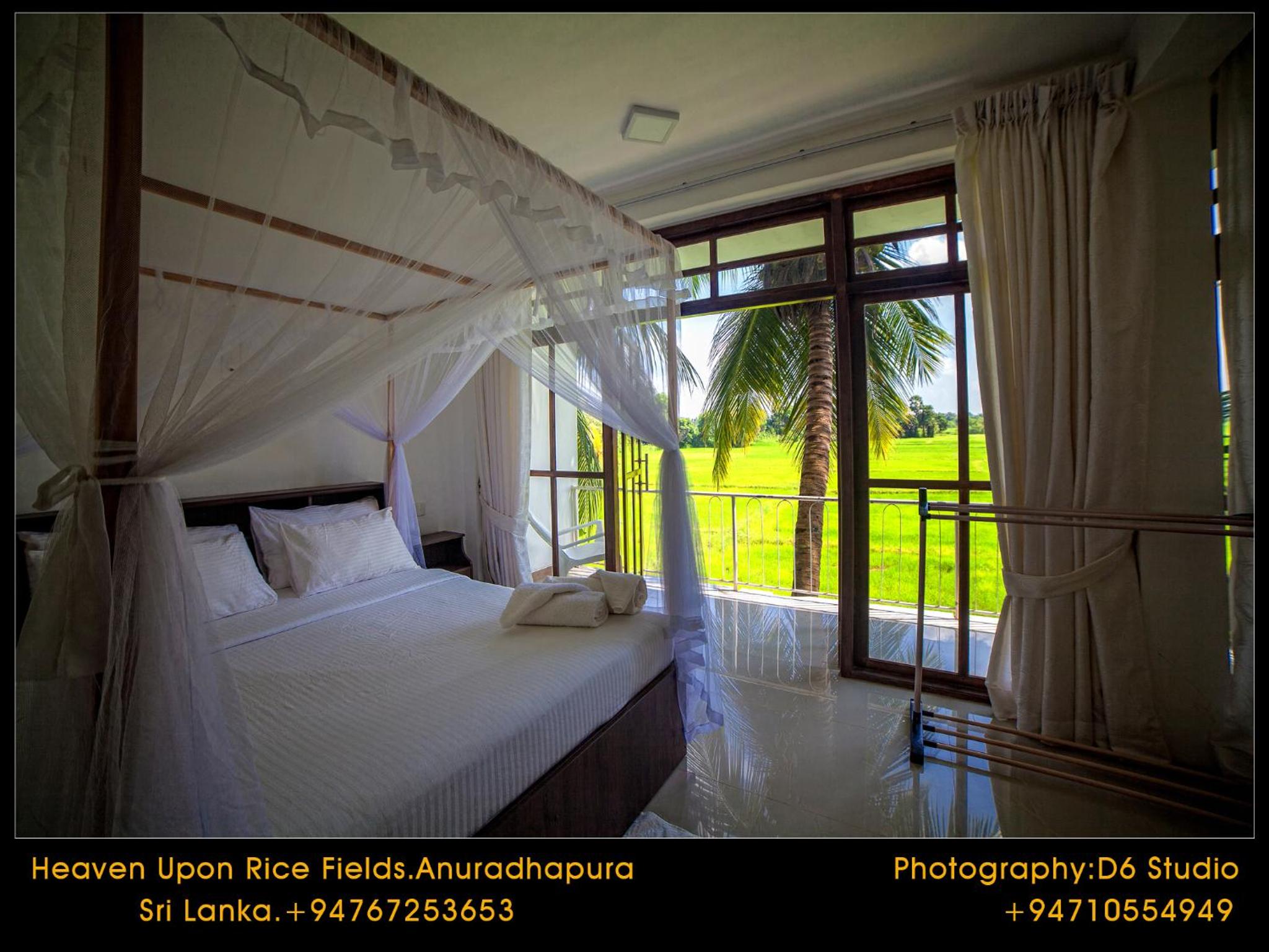 Deluxe Double Room with Balcony & Rice Paddy View photo 2
