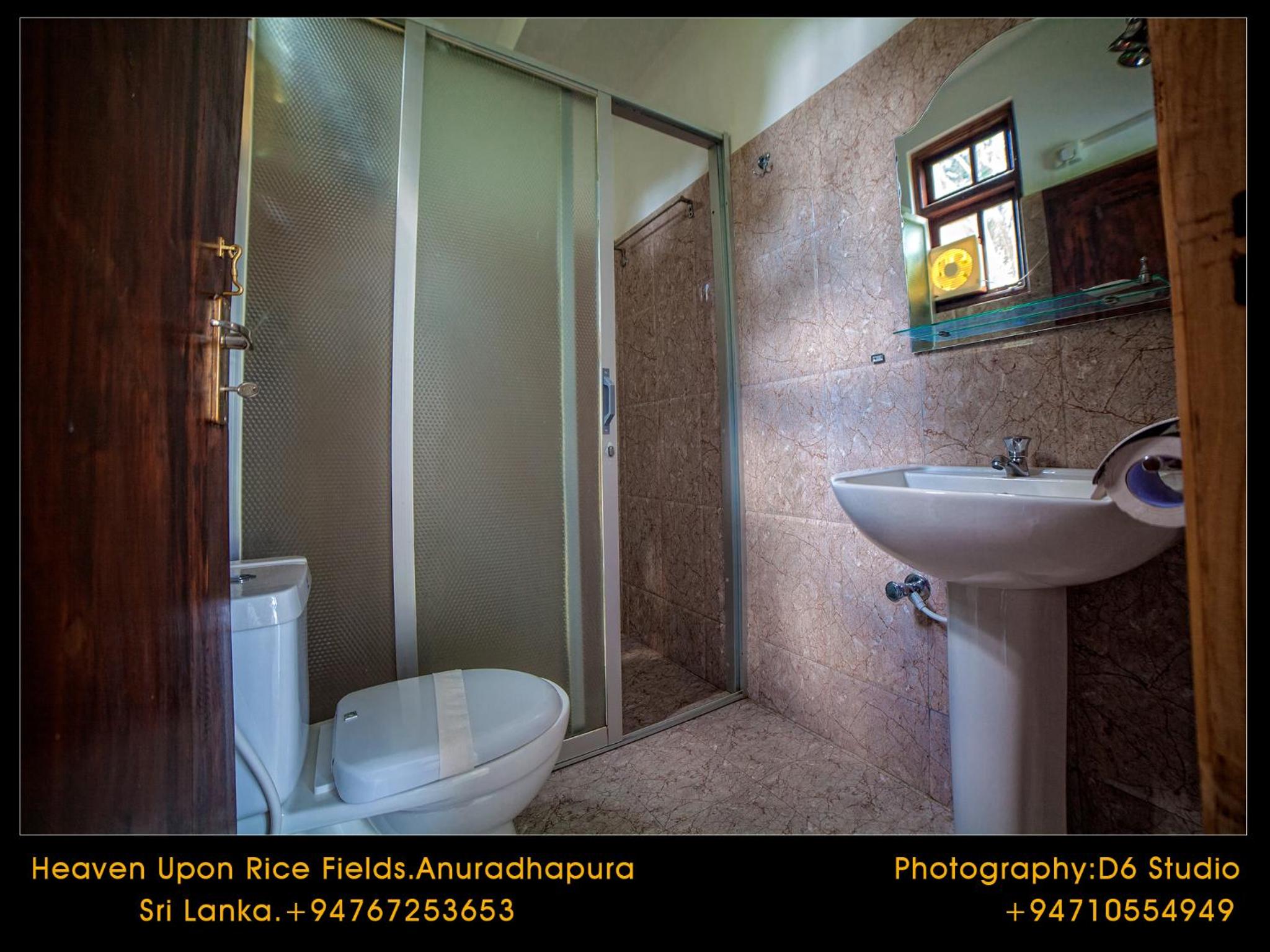 Deluxe Double Room with Balcony & Rice Paddy View photo 3