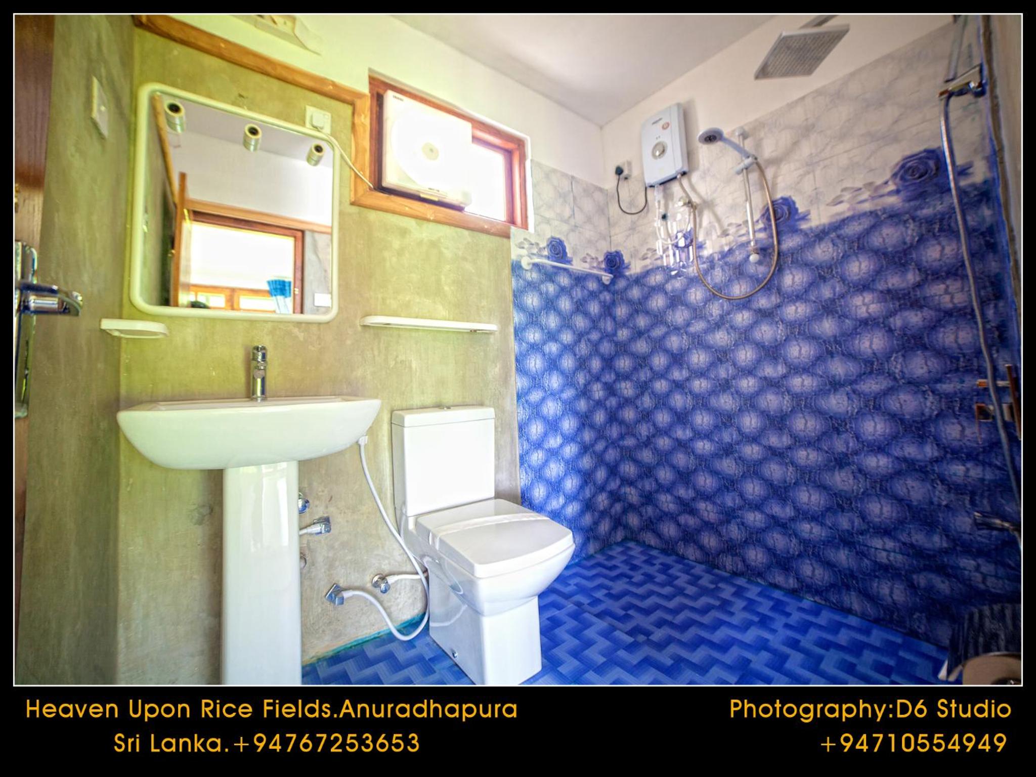 Deluxe Double Room with Balcony & Rice Paddy View photo 2