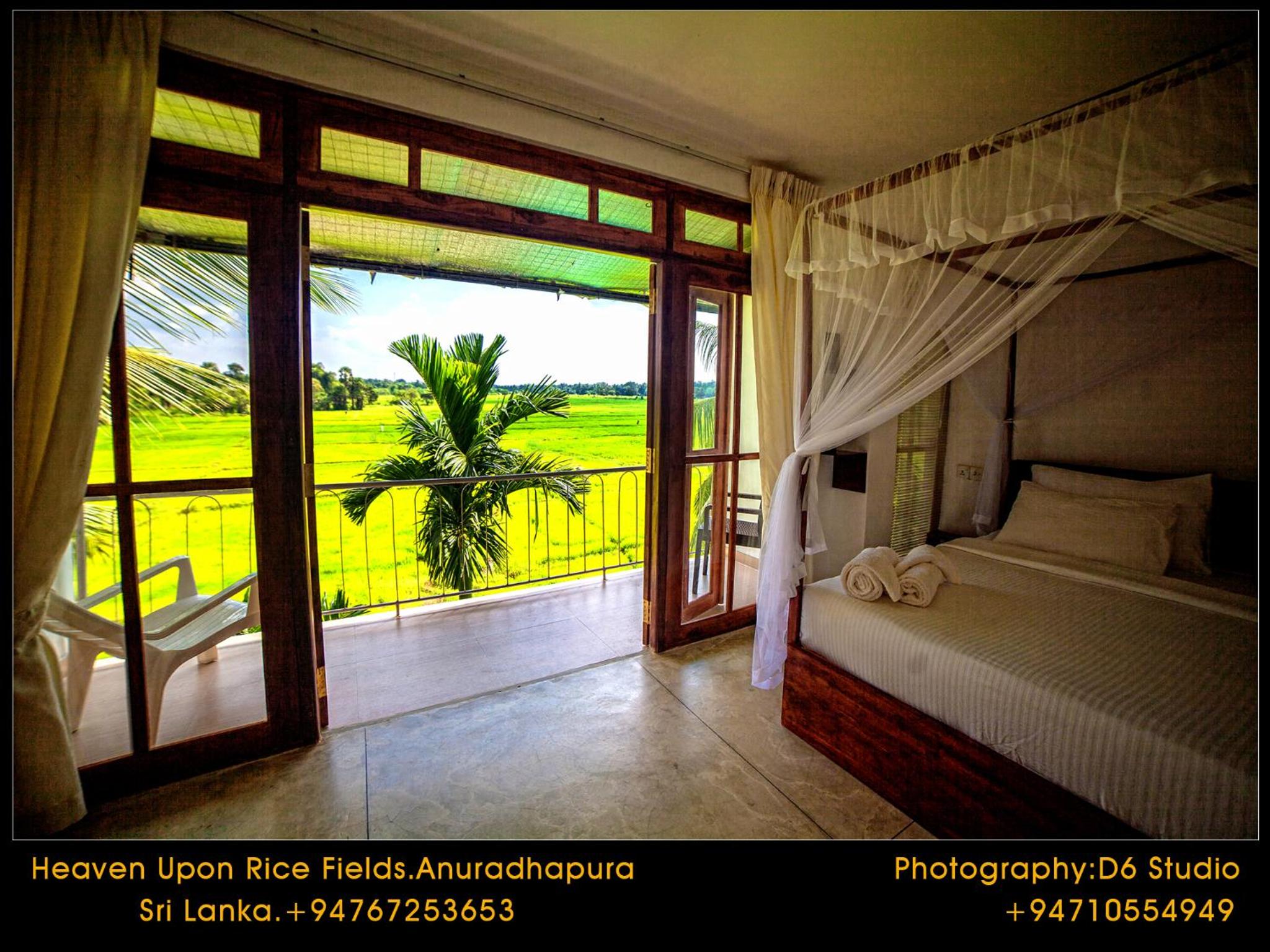 Deluxe Double Room with Balcony & Rice Paddy View photo 2