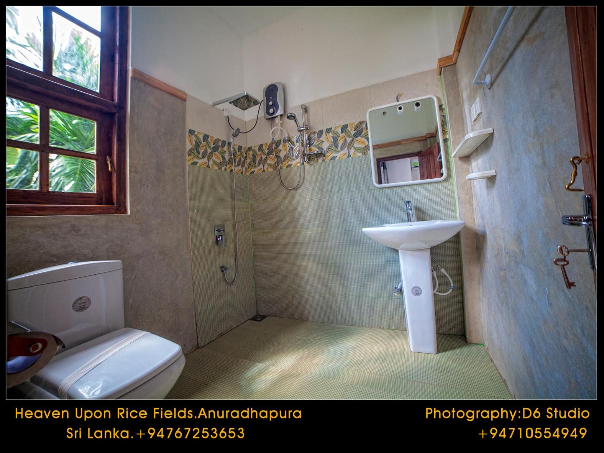 Deluxe Double Room with Balcony photo 2