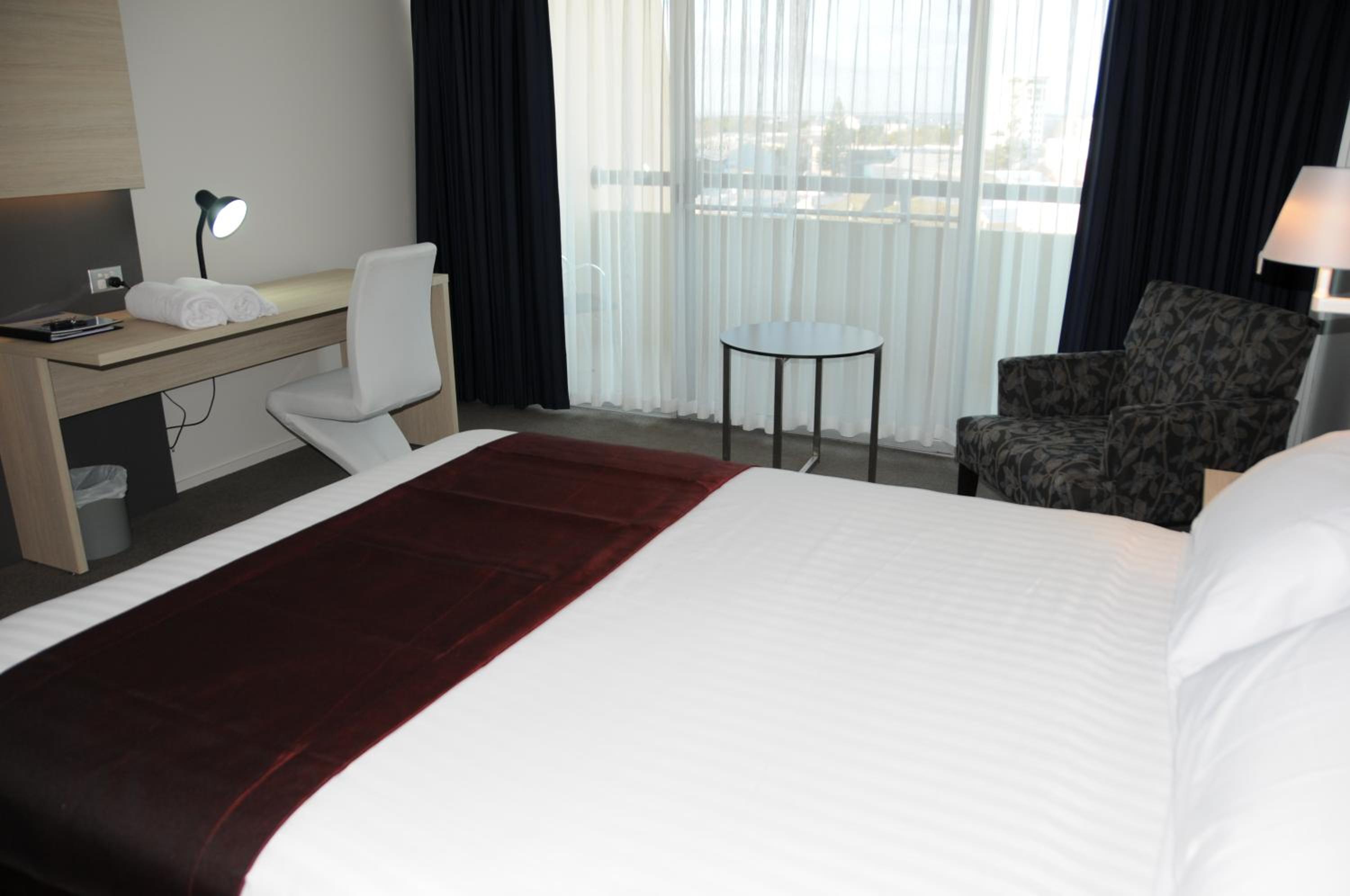 Deluxe Queen Room photo 2