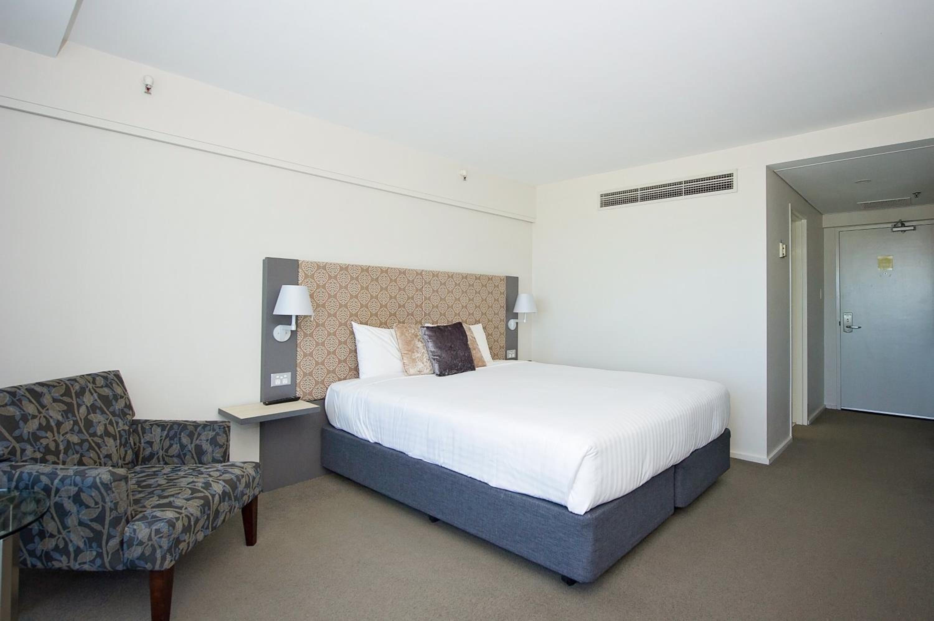 Deluxe Queen Room photo 1
