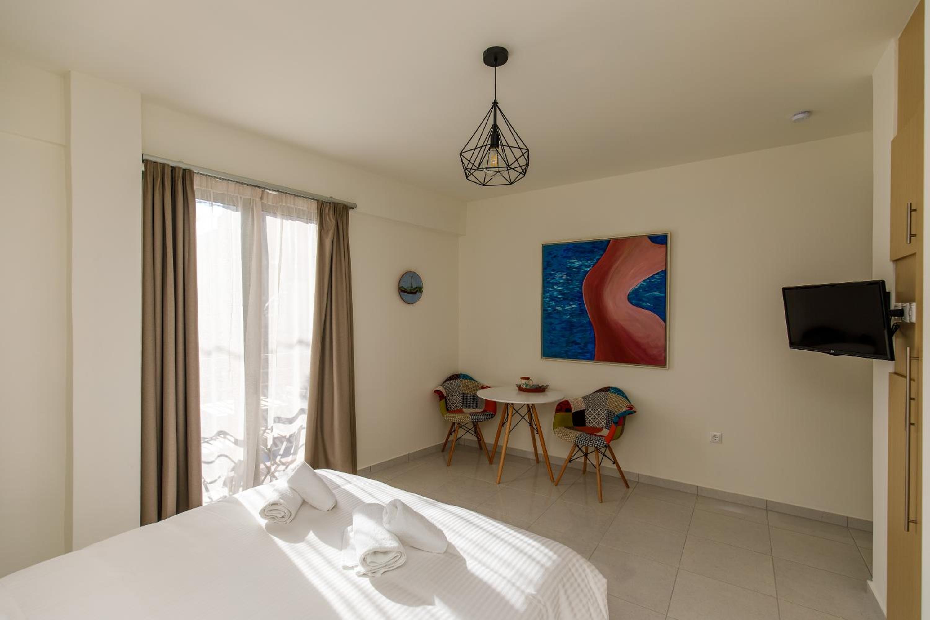 Apartment with Balcony photo 1