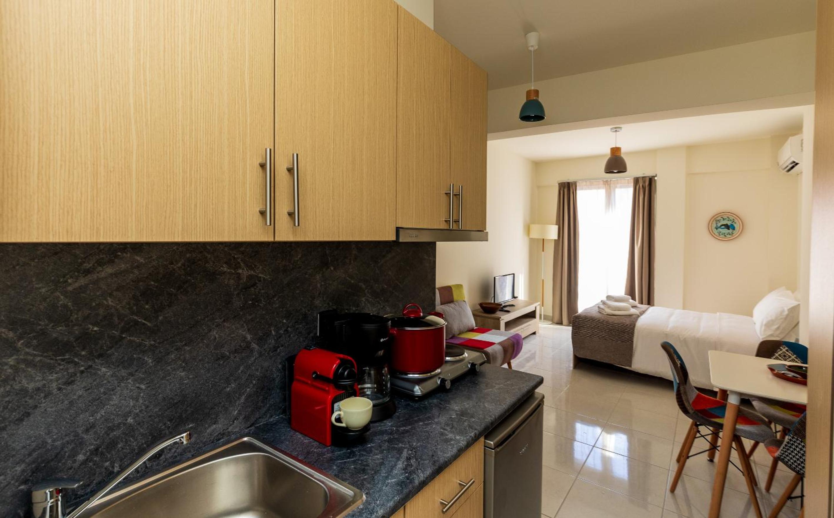 Apartment with Balcony photo 3