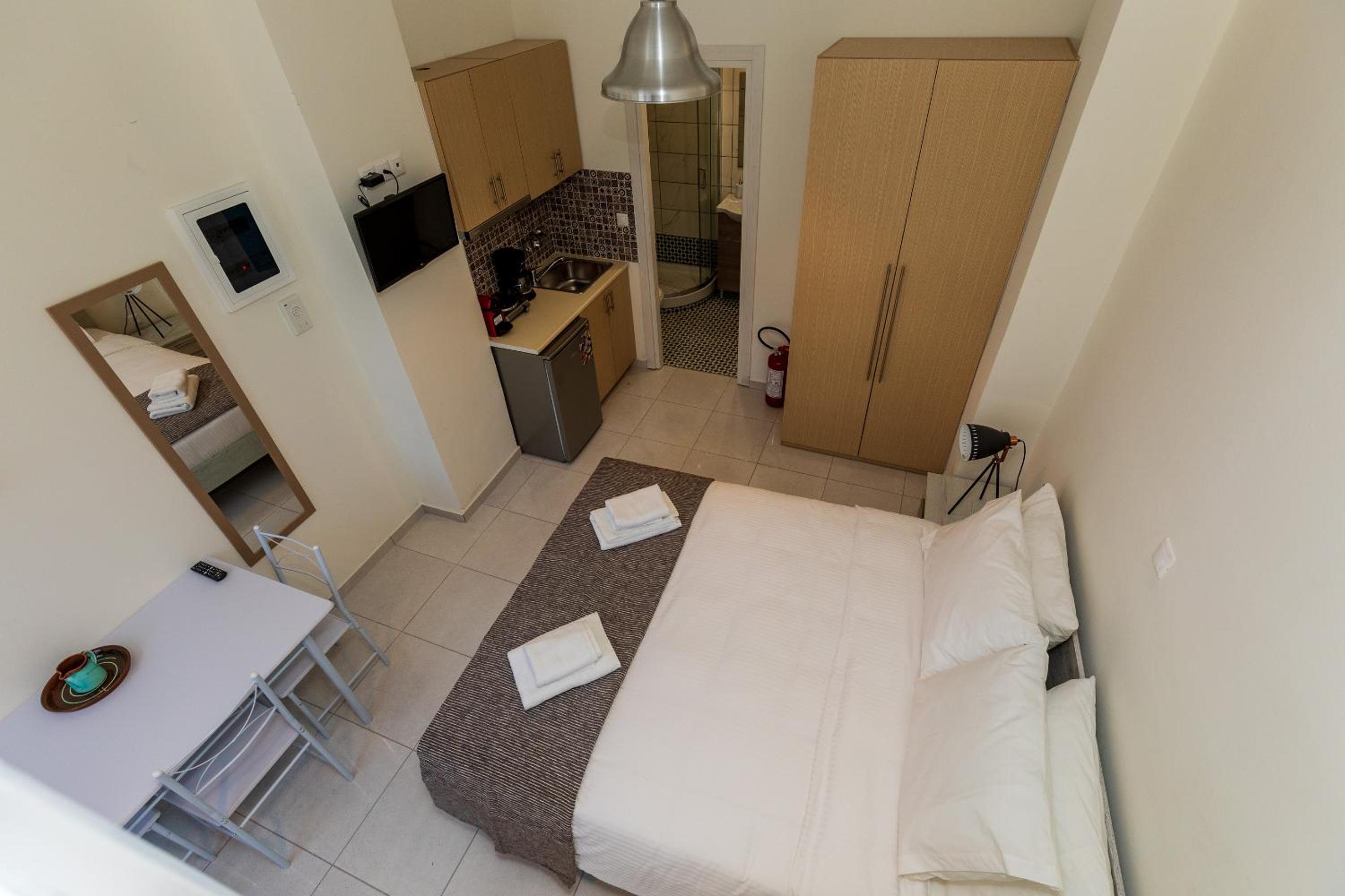 Apartment - Ground Floor photo 2
