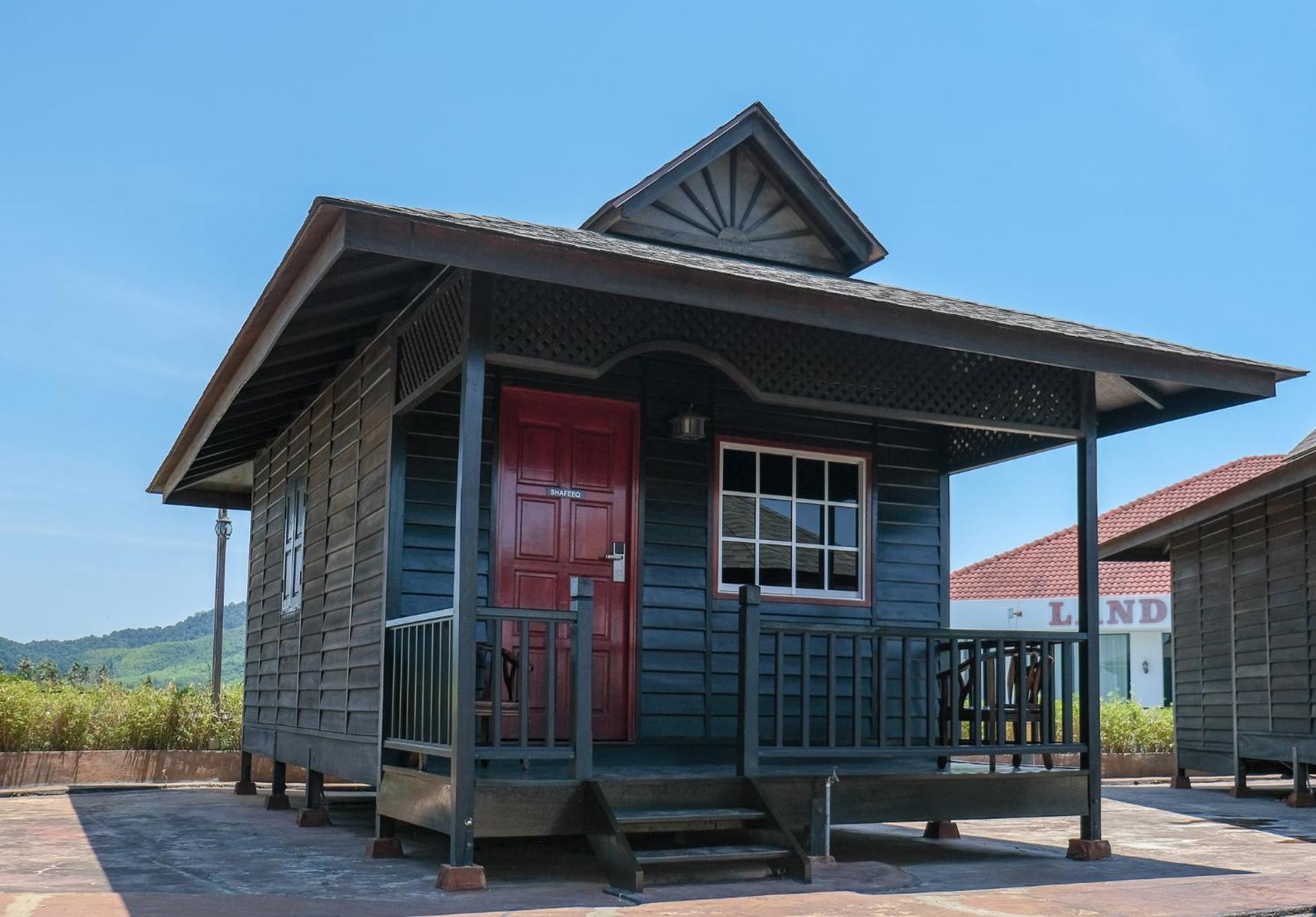 Chalet (2 Adults) - Photo 1