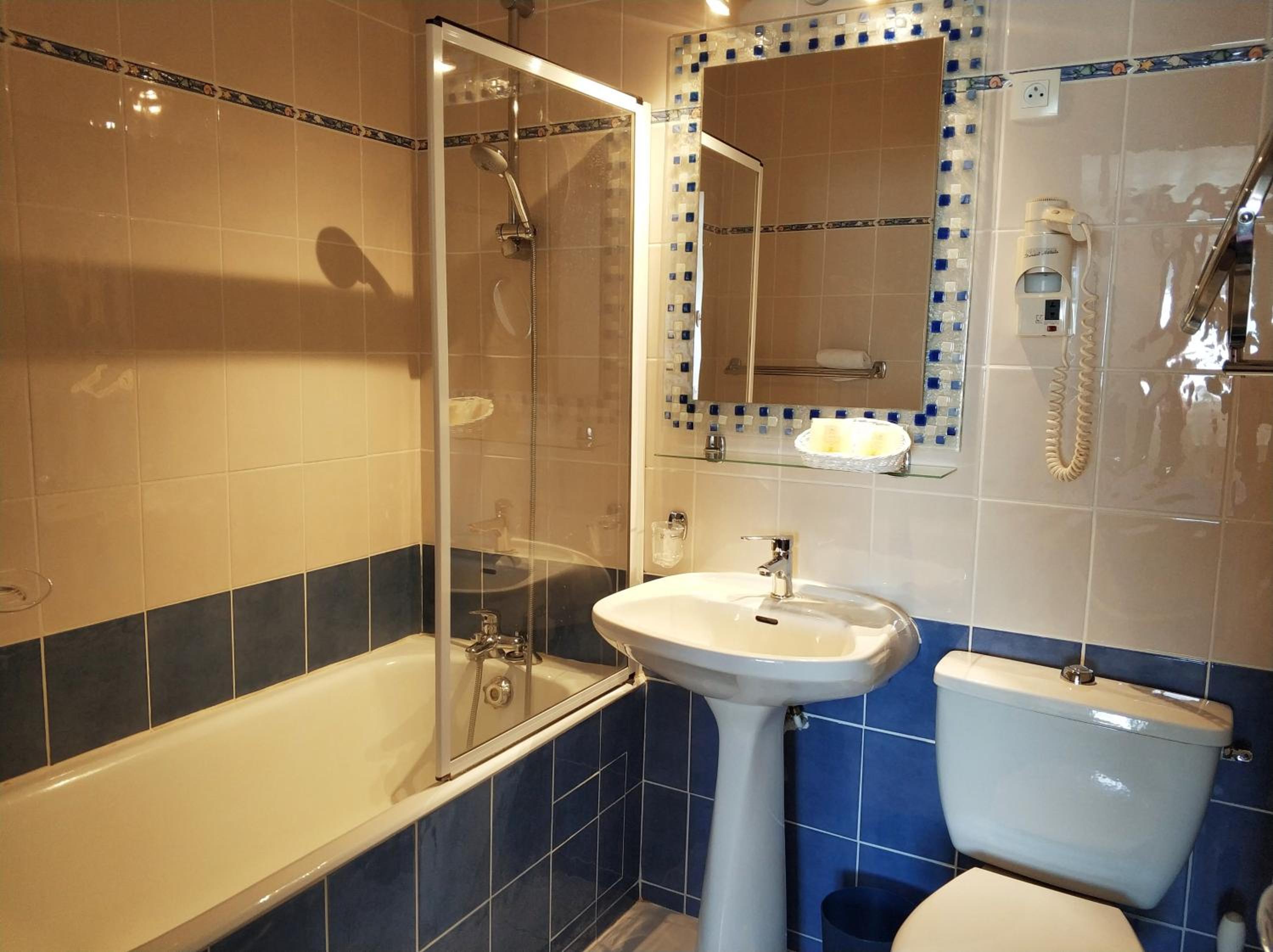 Superior Double/Twin Room - Photo 13