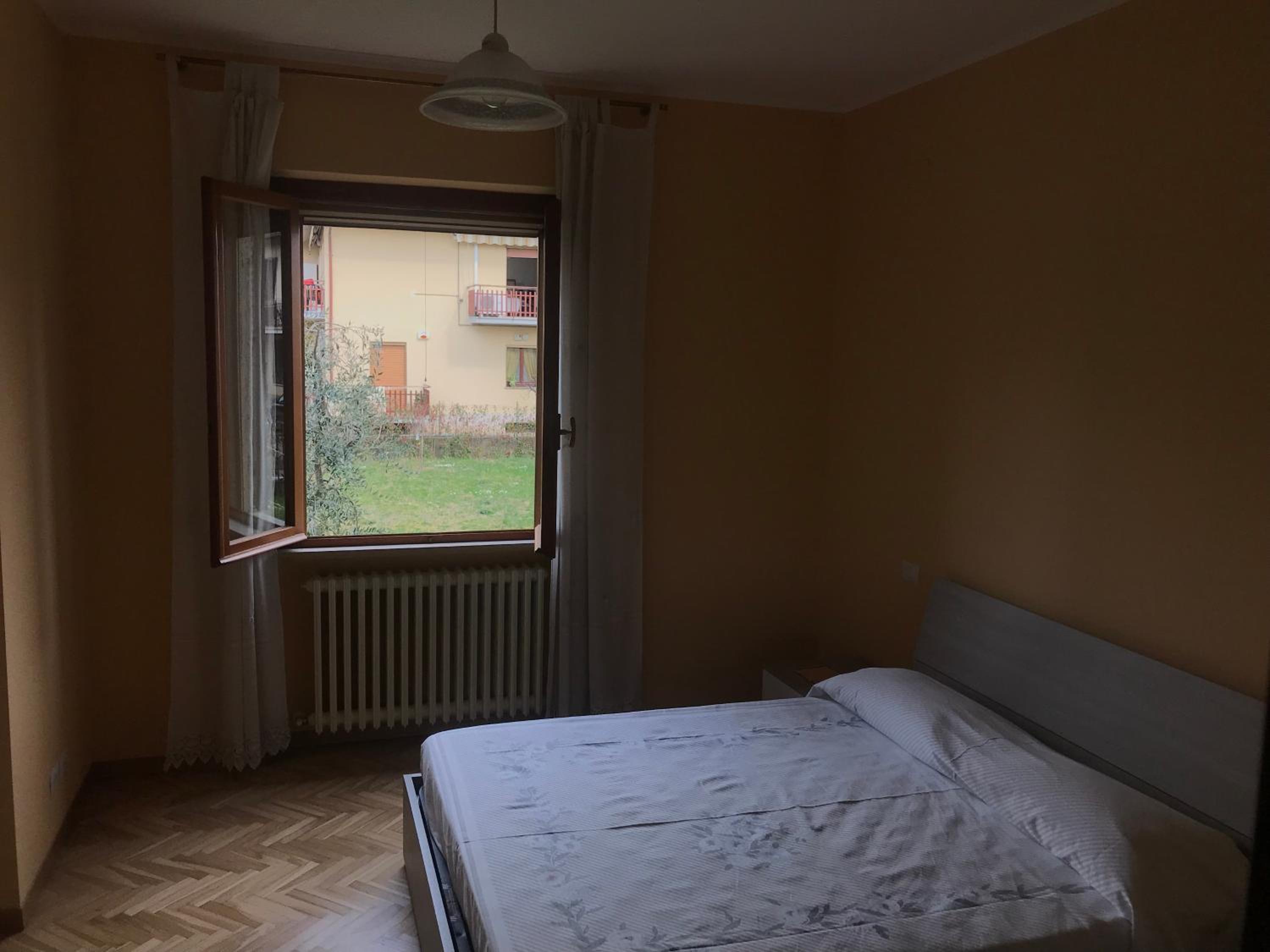 One-Bedroom House - Photo 13