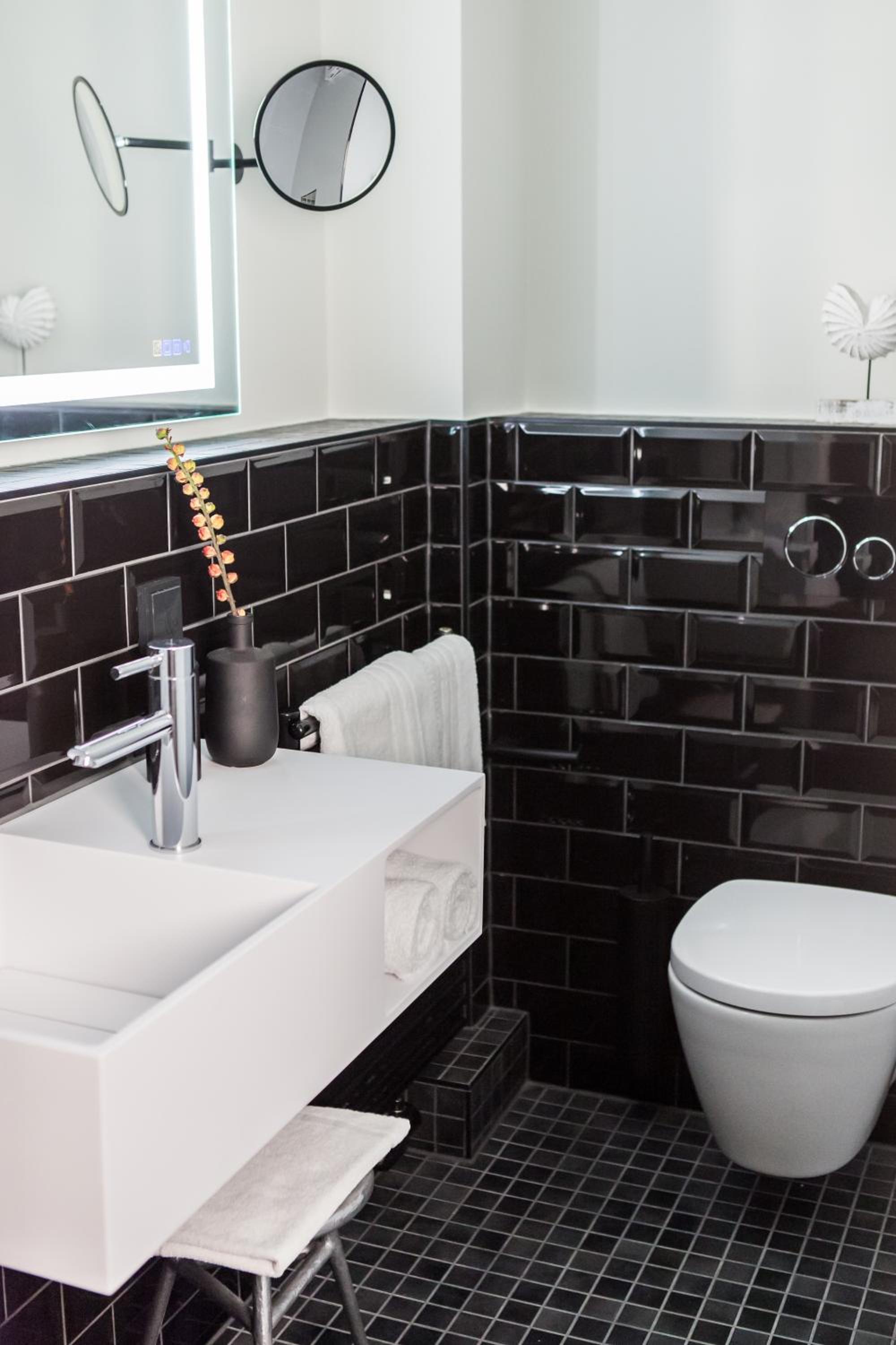 Small Double Room - Photo 17