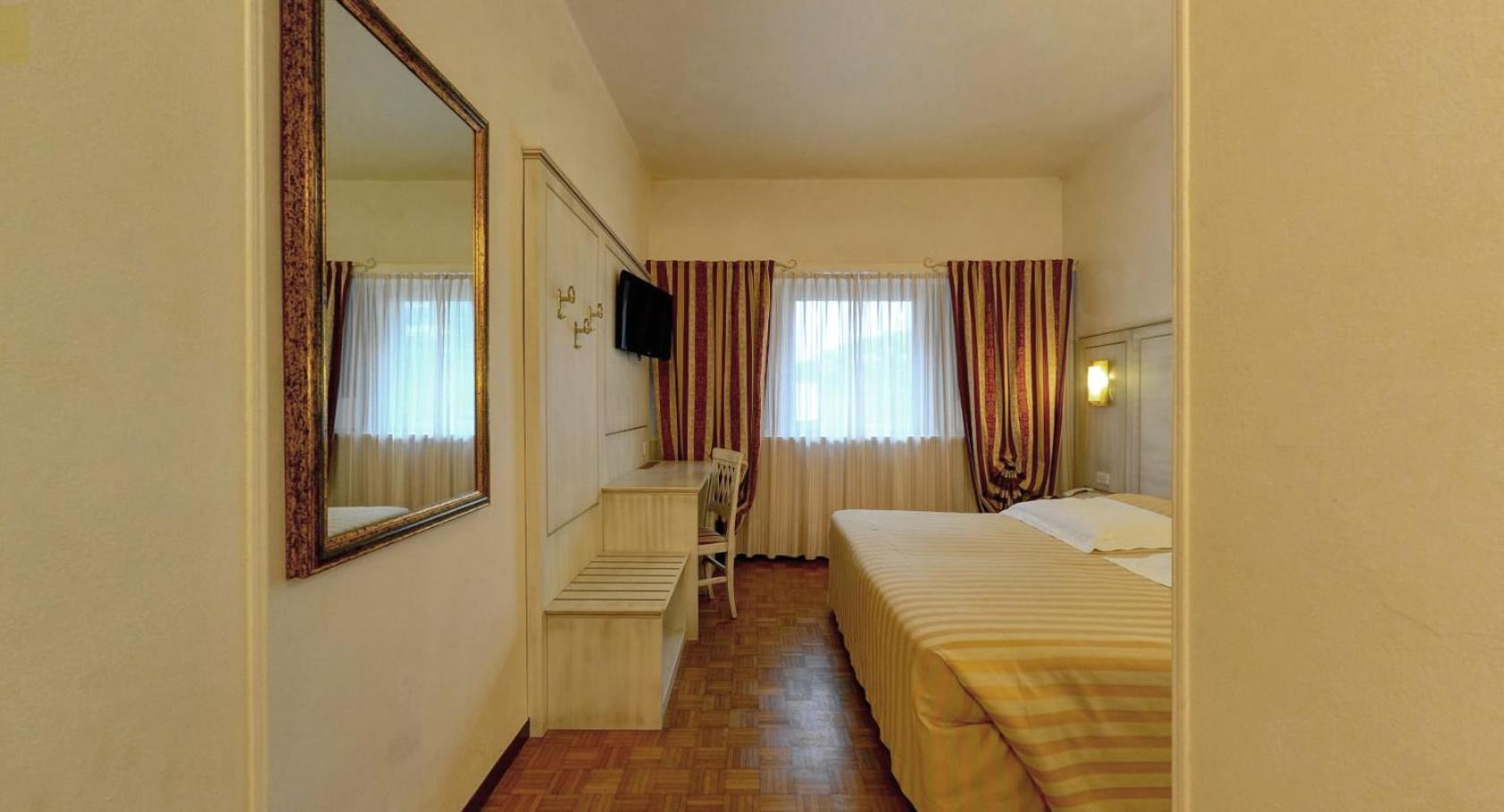 Double Room - Photo 1