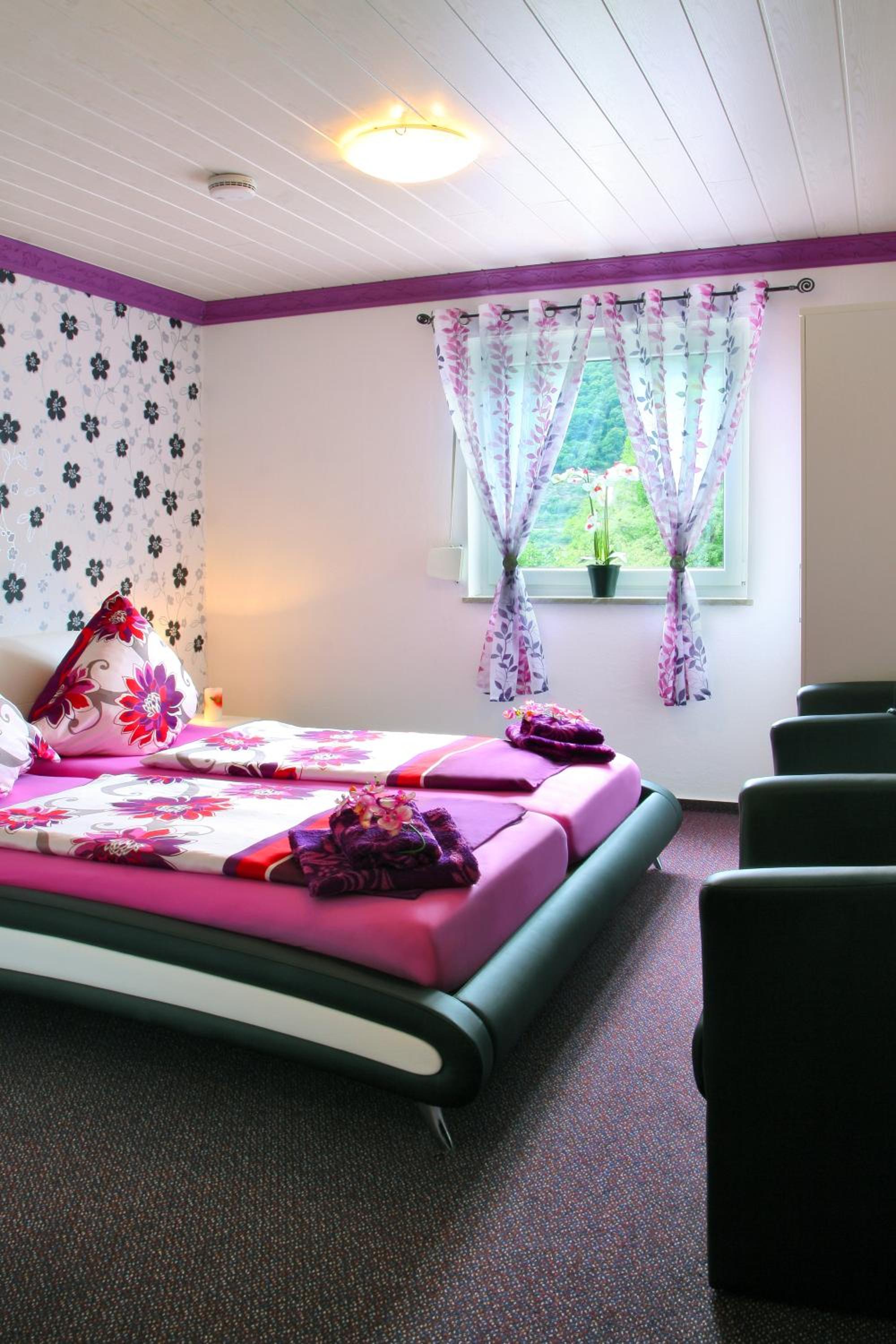 Double or Twin Room - Photo 1