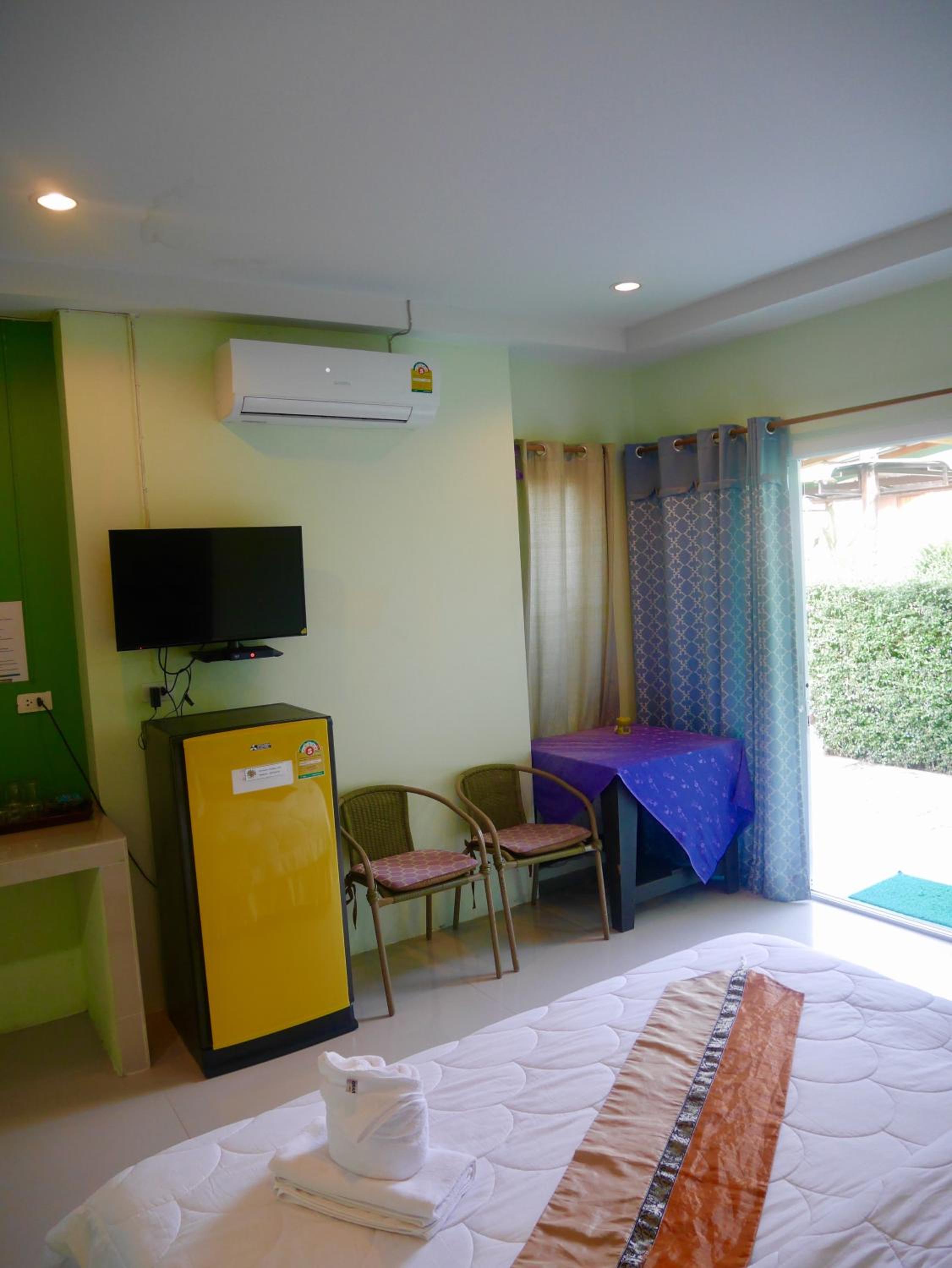 Deluxe Double Room with Shower photo 2