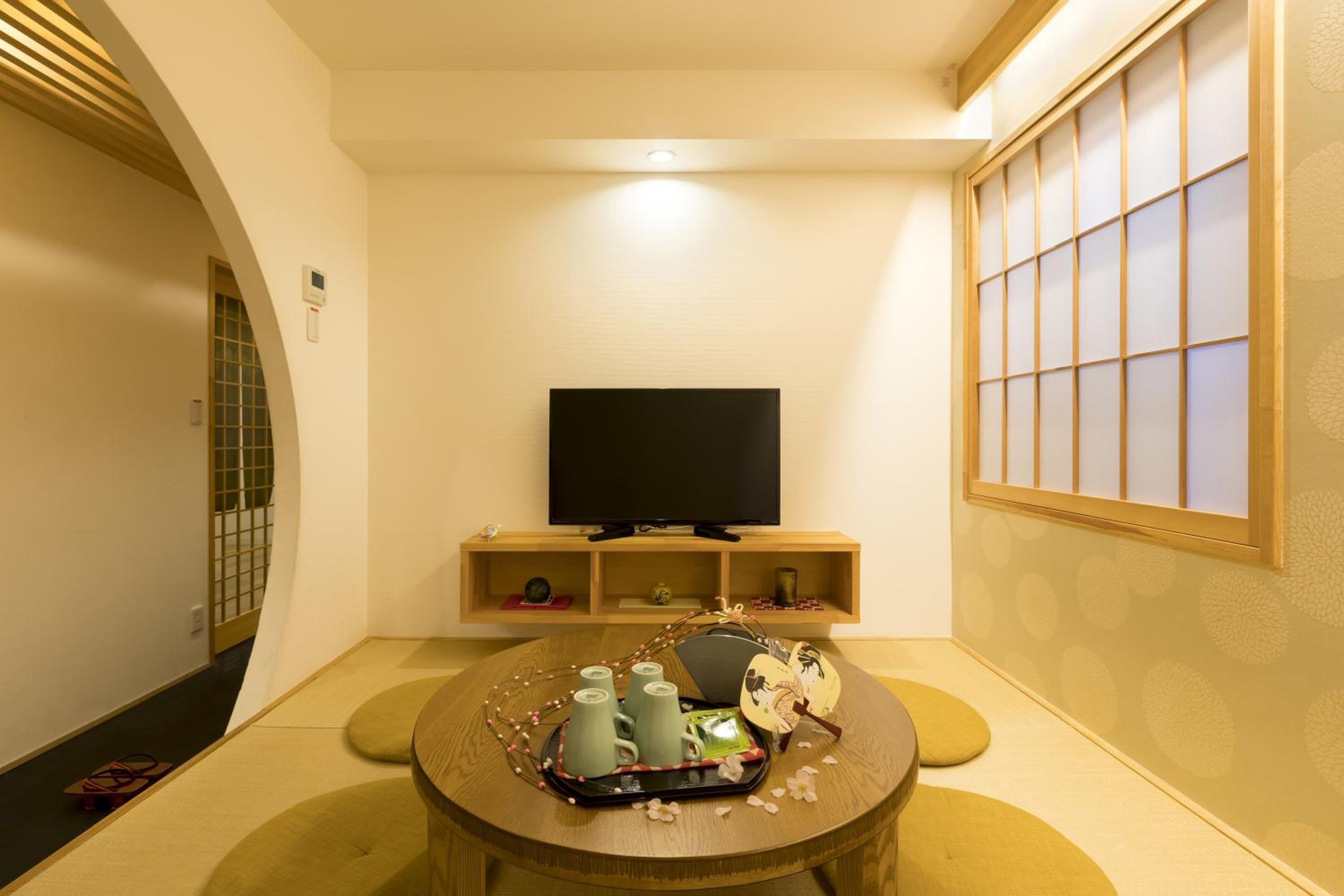 Standard Family Room - Photo 19