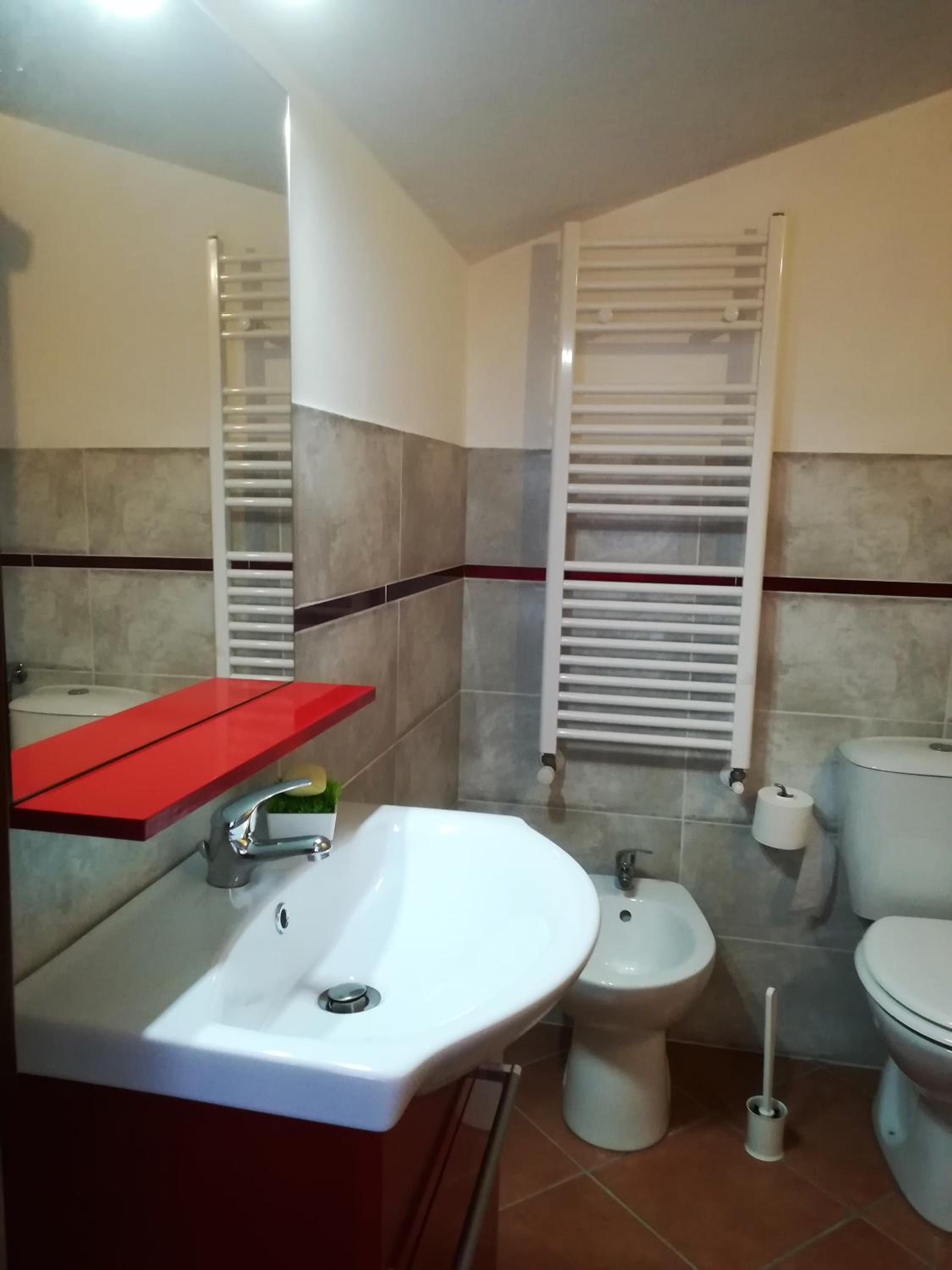 Apartment with Terrace - Photo 44