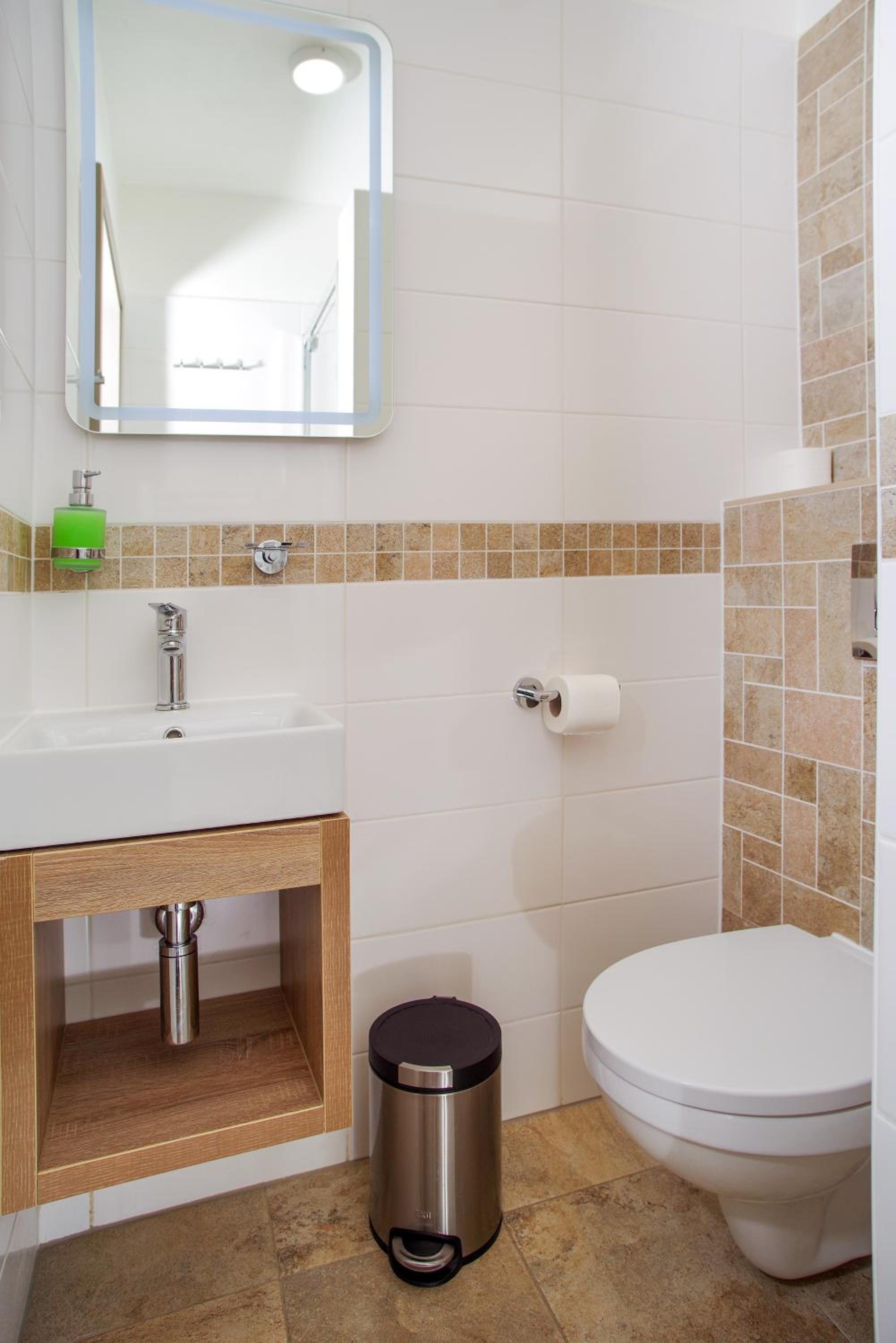 Double or Twin Room with Bathroom photo 3