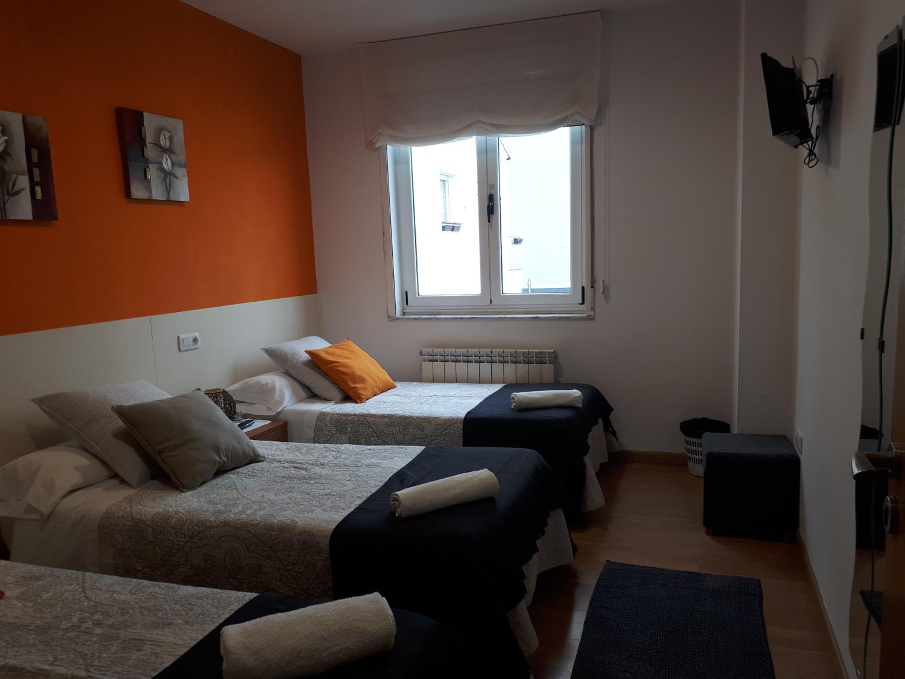 Triple Room with Shared Bathroom photo 2