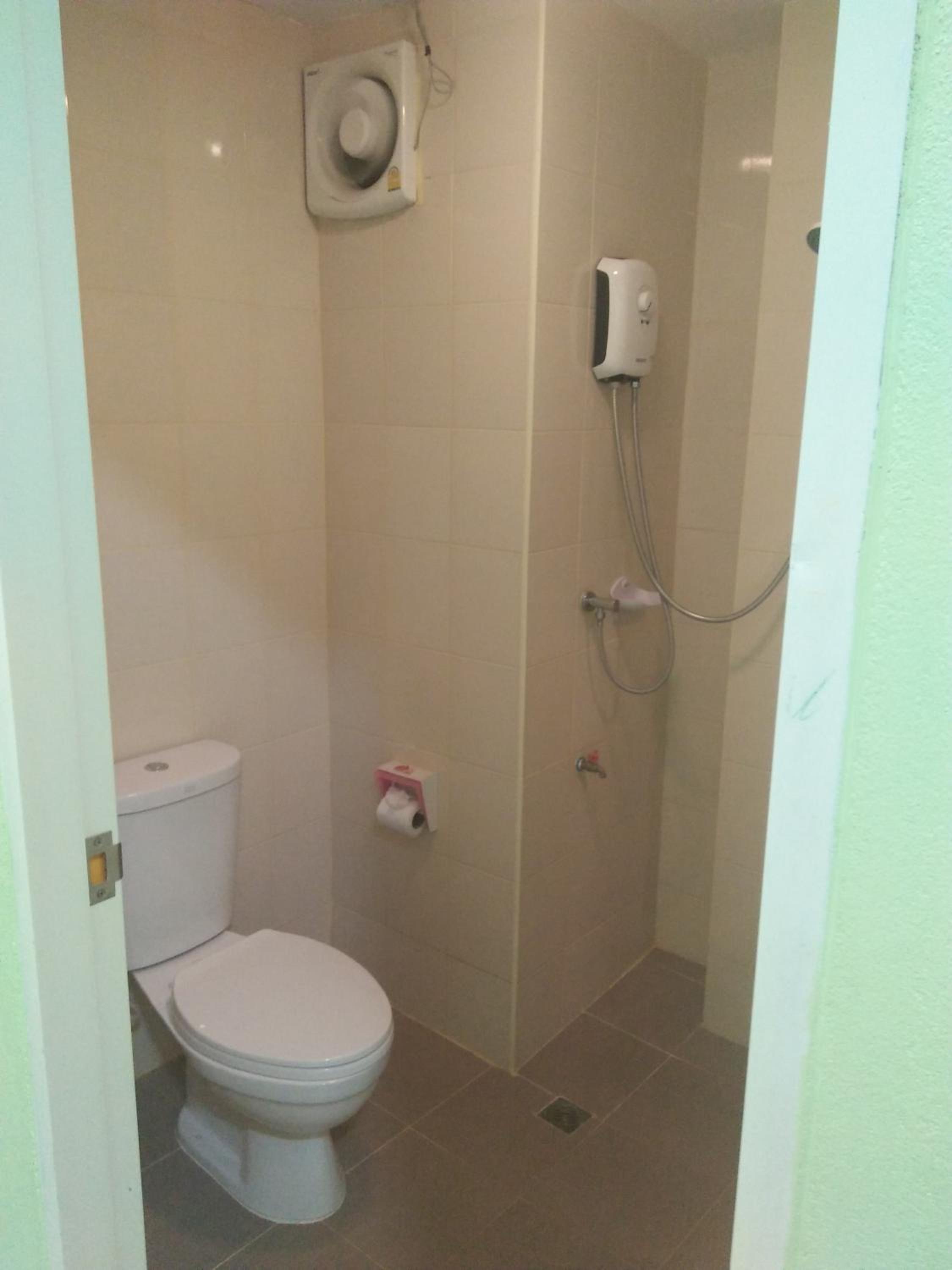Deluxe Twin Room - Photo 11