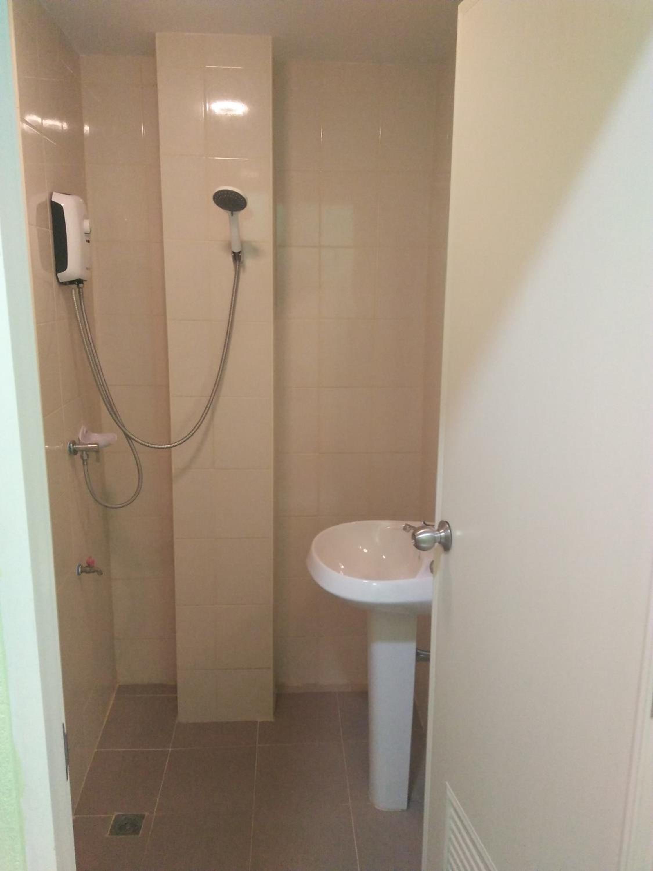 Deluxe Twin Room - Photo 10