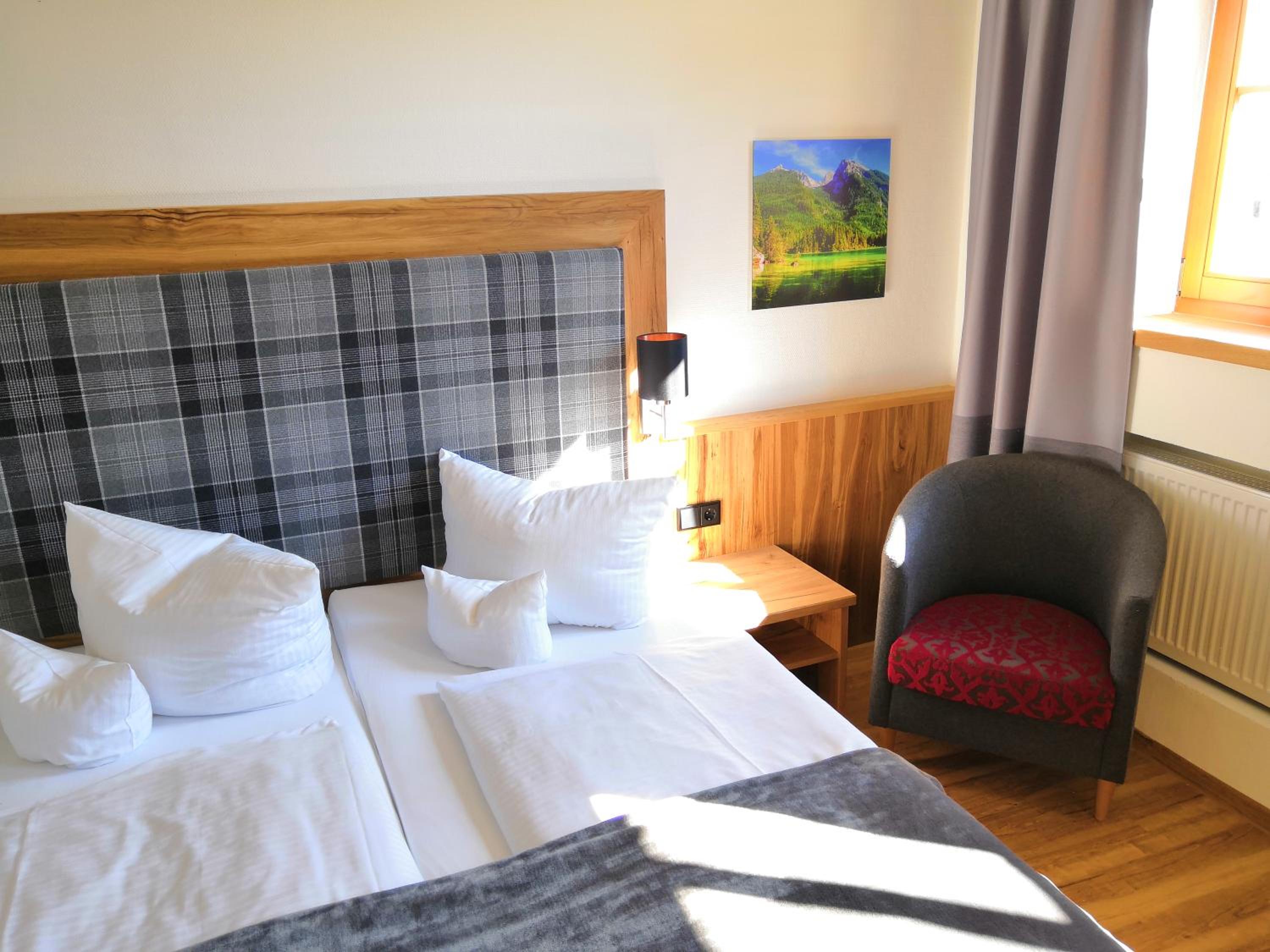 Double Room - Photo 9