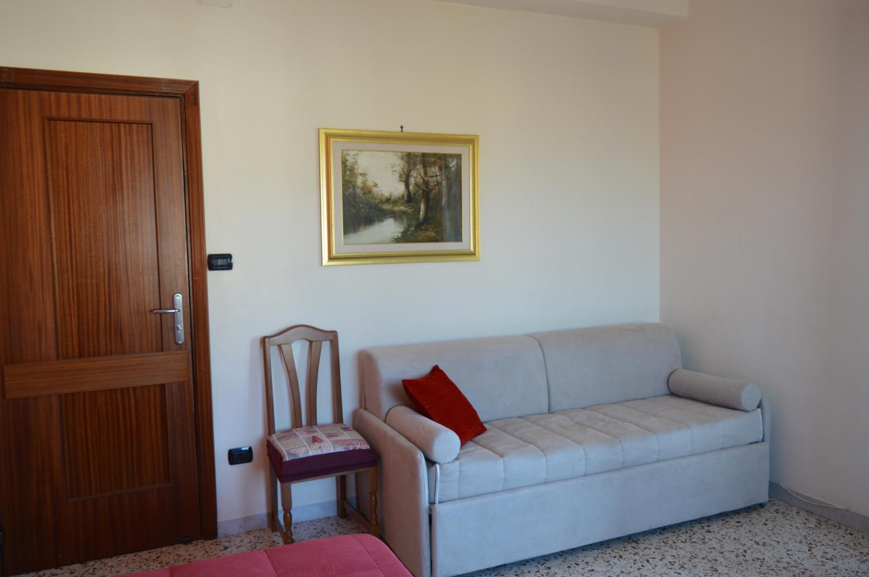 Quadruple Room with Private External Bathroom - Photo 2