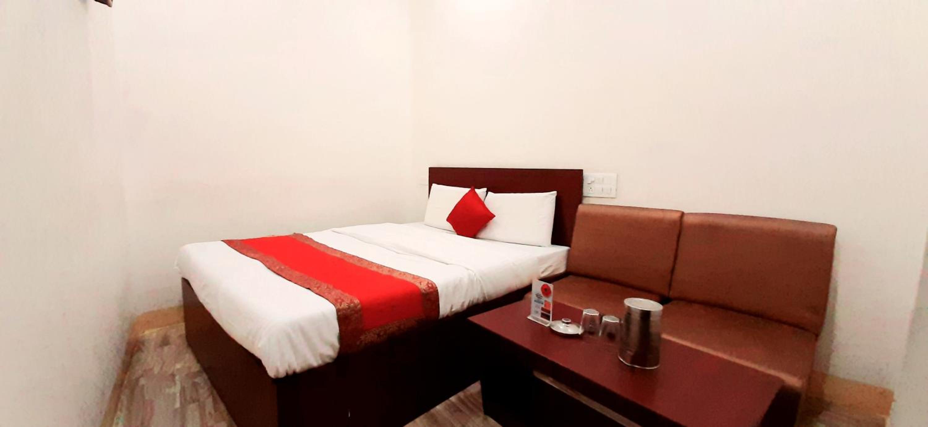 Deluxe Room - Photo 3
