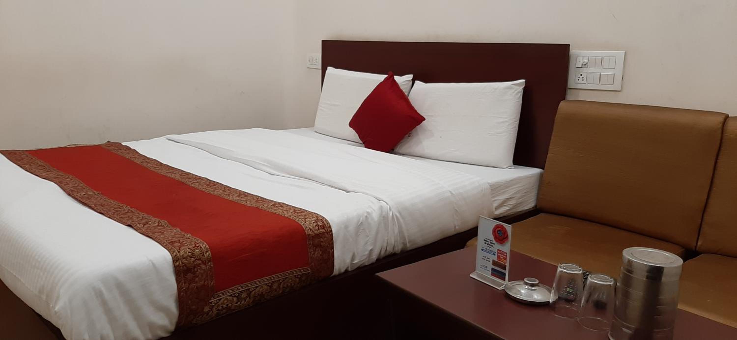 Deluxe Room - Photo 4