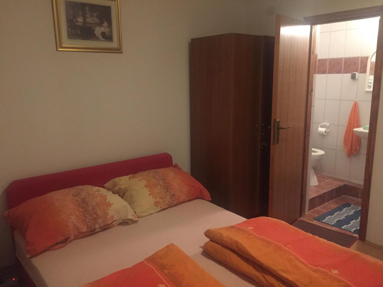 Double Room - Photo 1