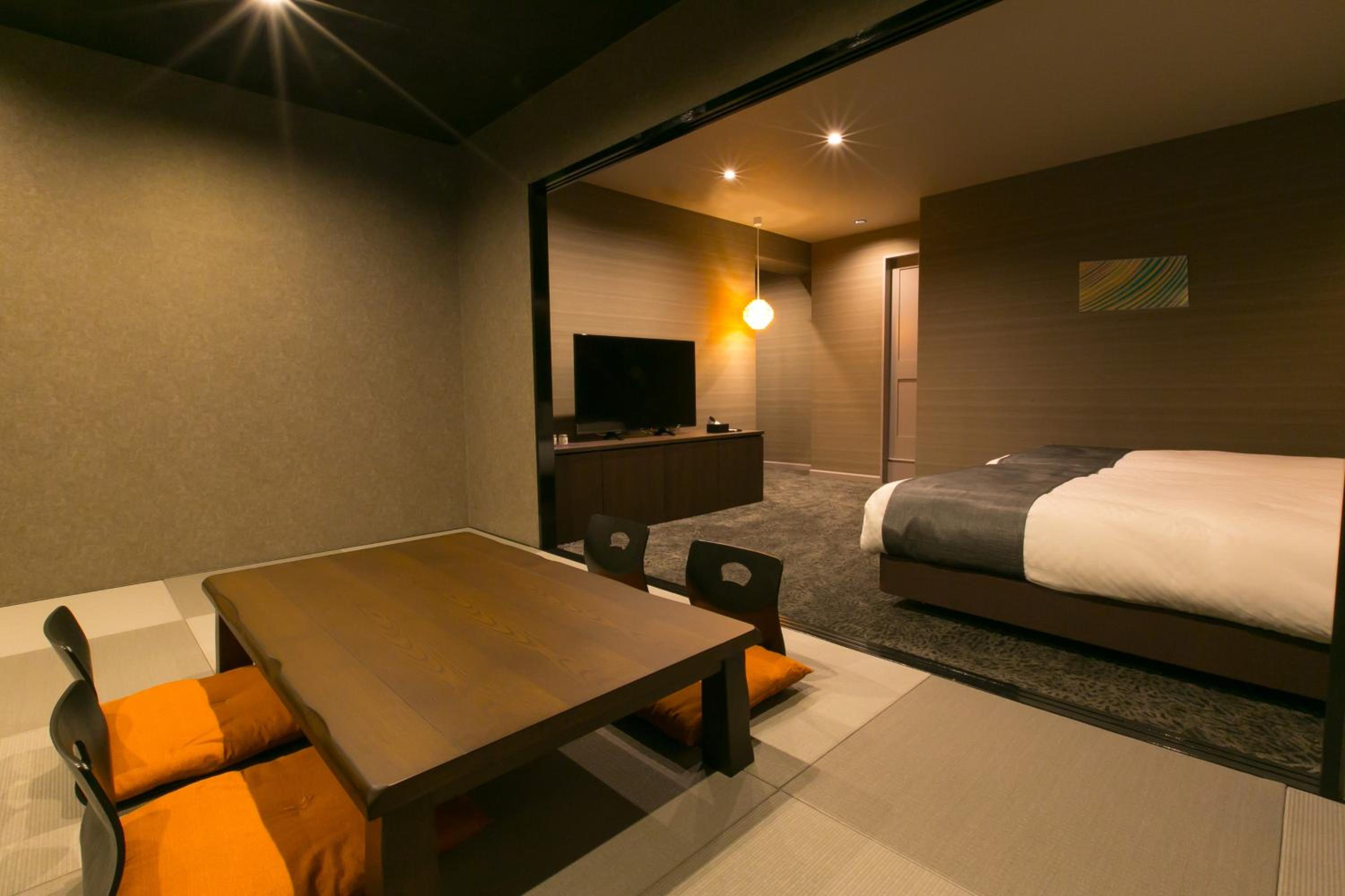 Family Suite - Photo 12