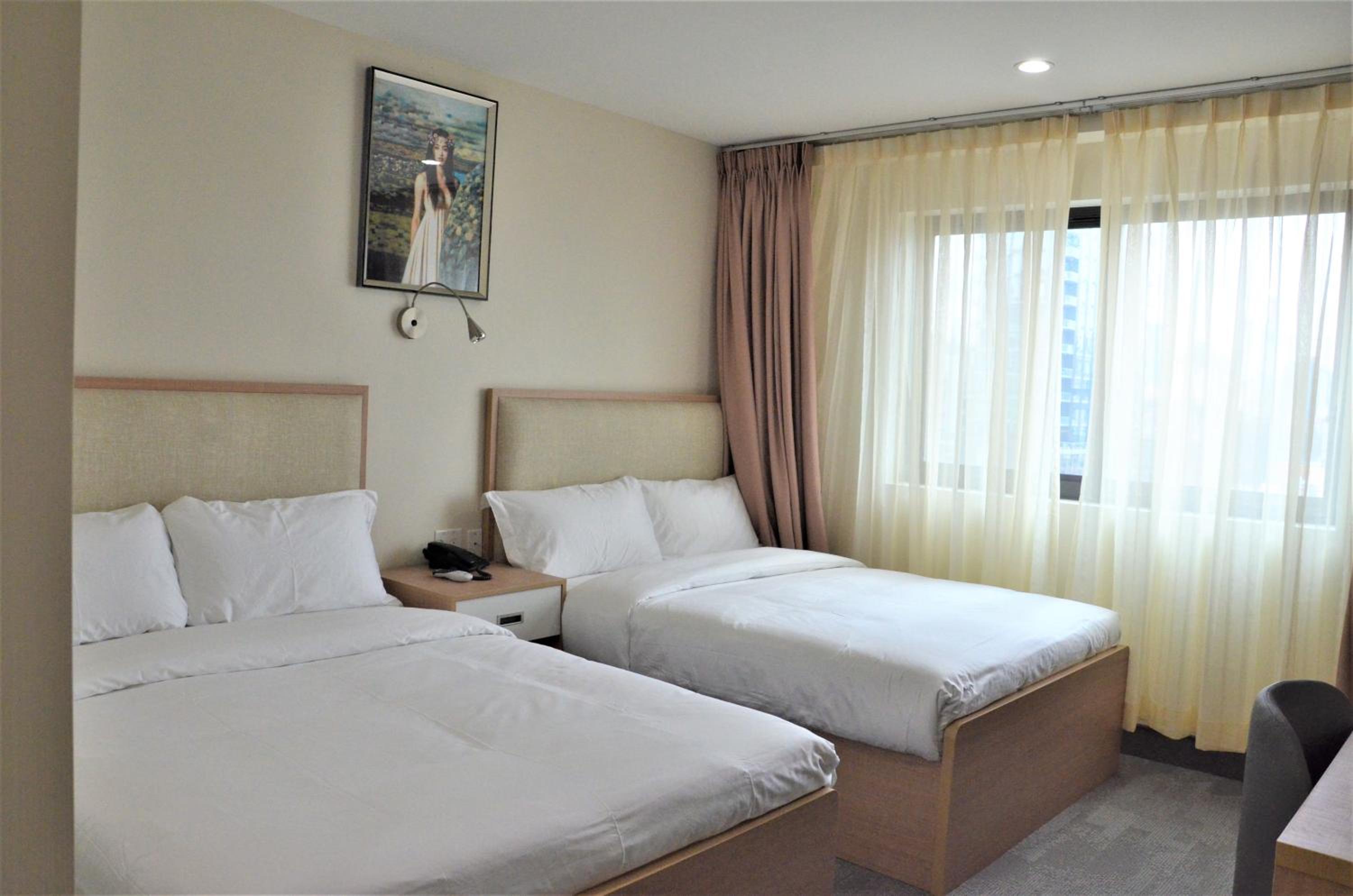 Double Room with Two Double Beds - Photo 4