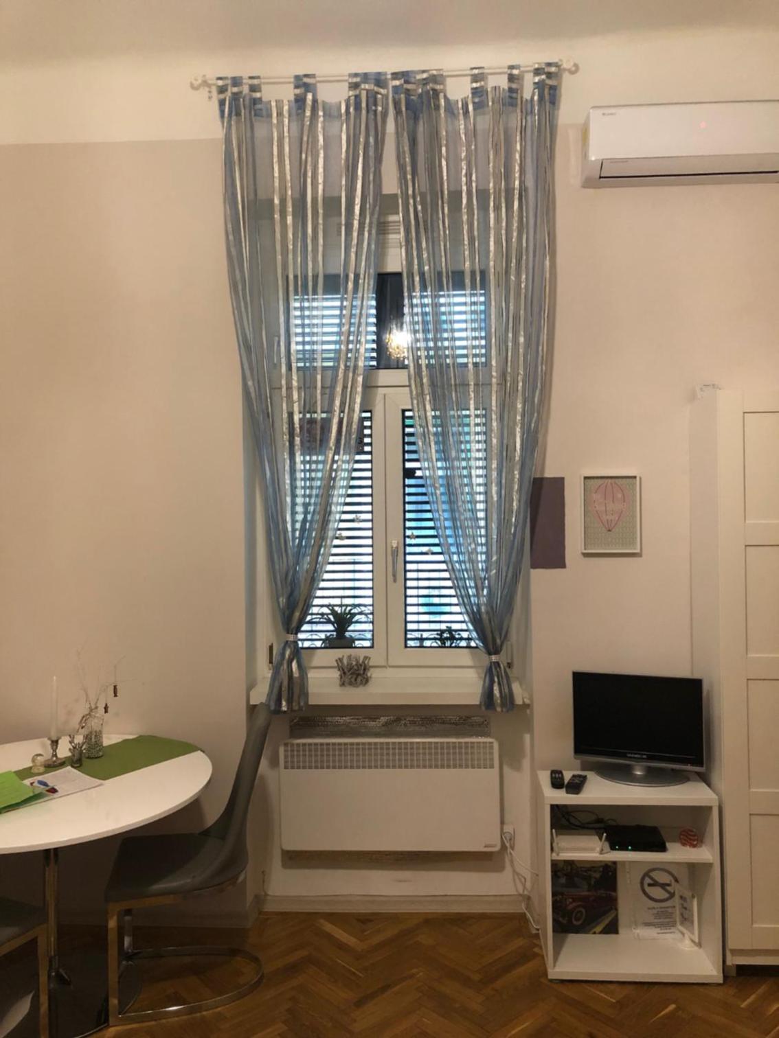 Studio Apartment - Photo 6
