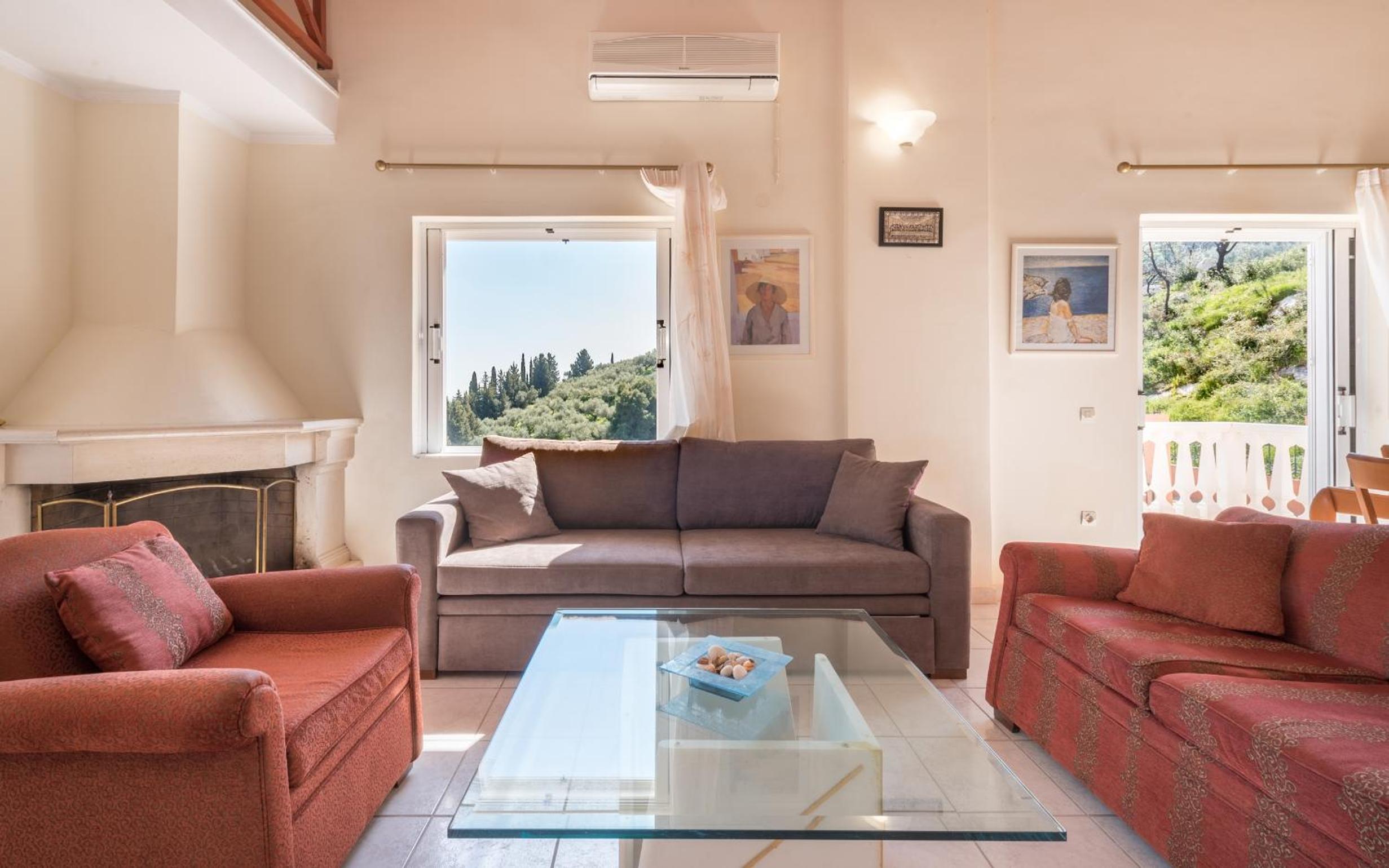 Three-Bedroom Villa photo 1