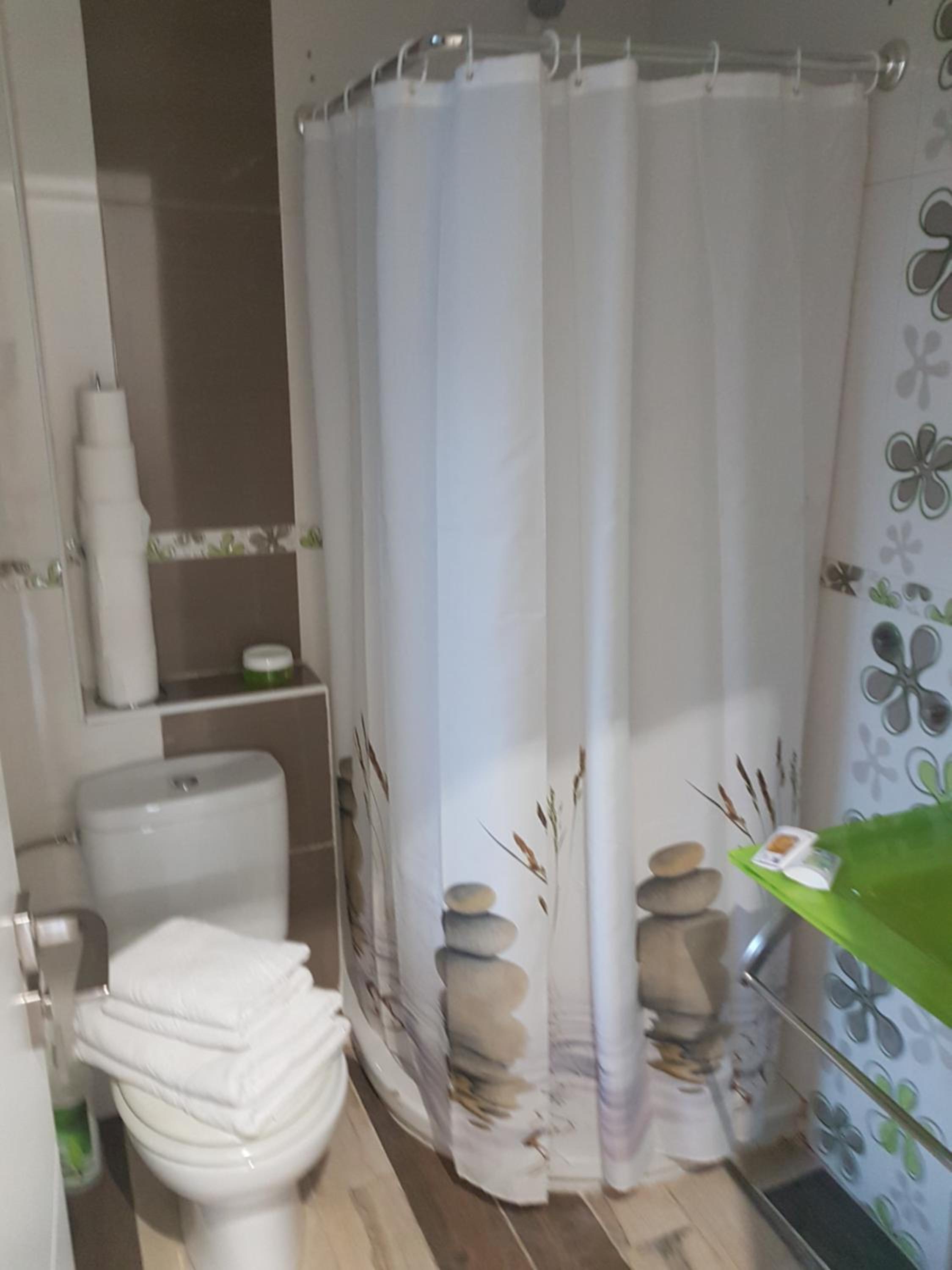 Queen Room with Spa Bath - Photo 19